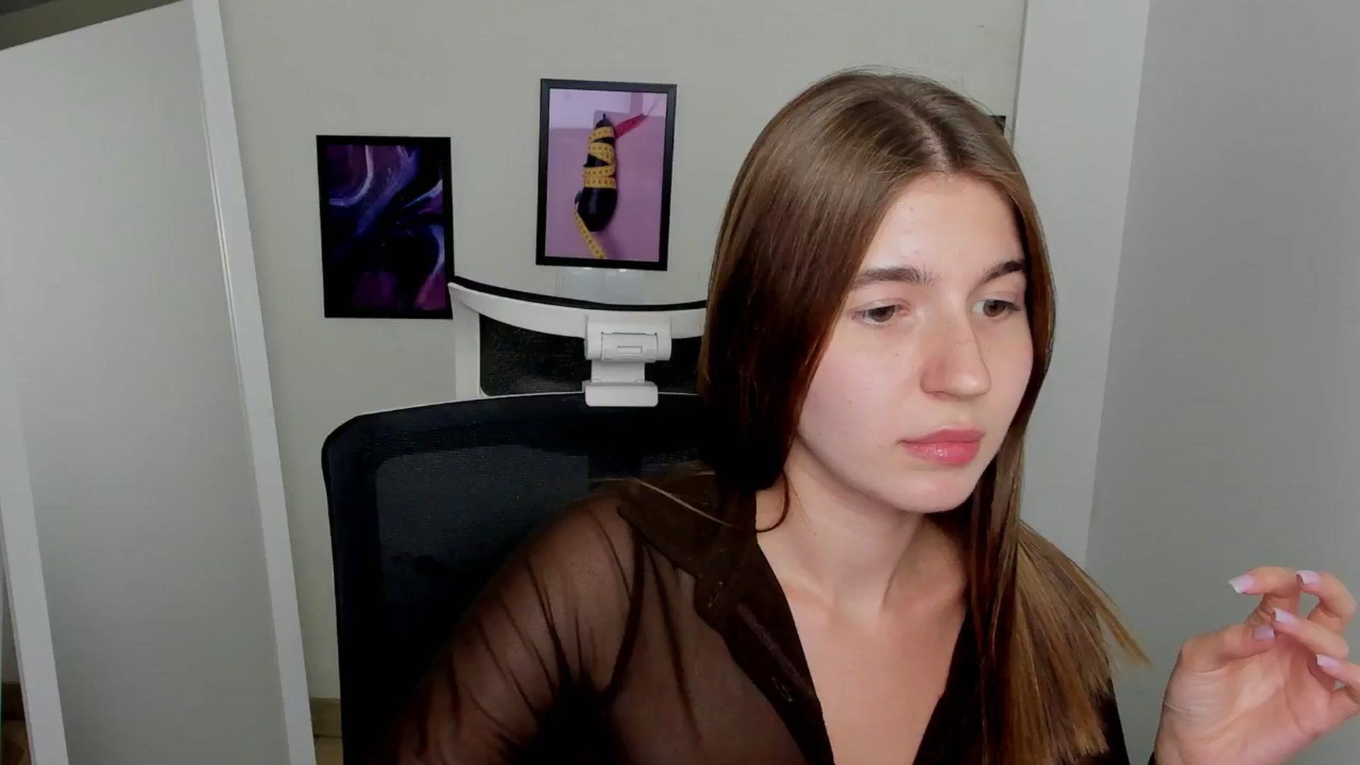 Gallery image thumbnail from Emilia_cherry's myfreecams stream on, 09/09/2024, 15:53 image 16 of 20