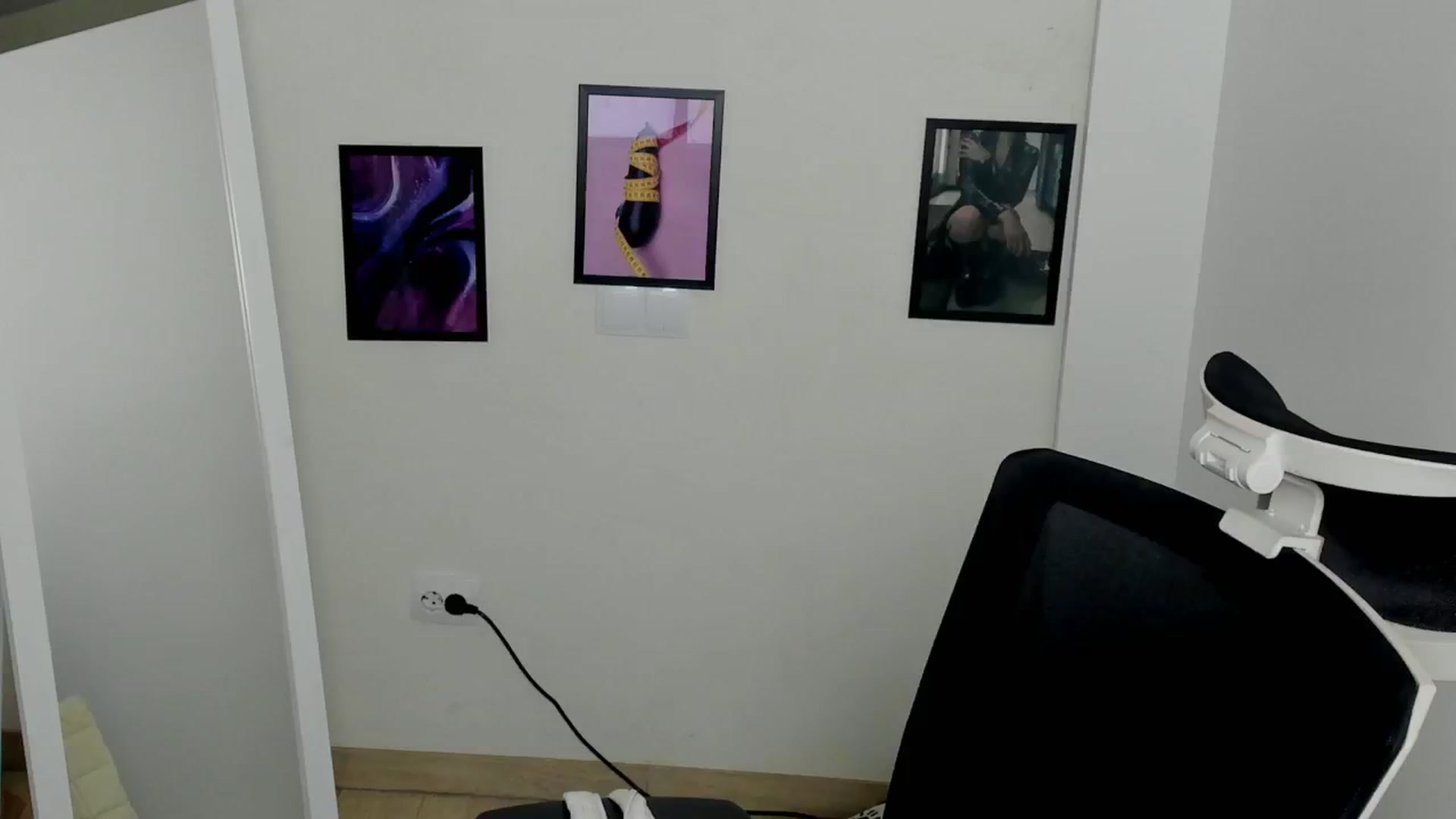 Gallery image thumbnail from Emilia_cherry's myfreecams stream on, 09/09/2024, 15:53 image 13 of 20