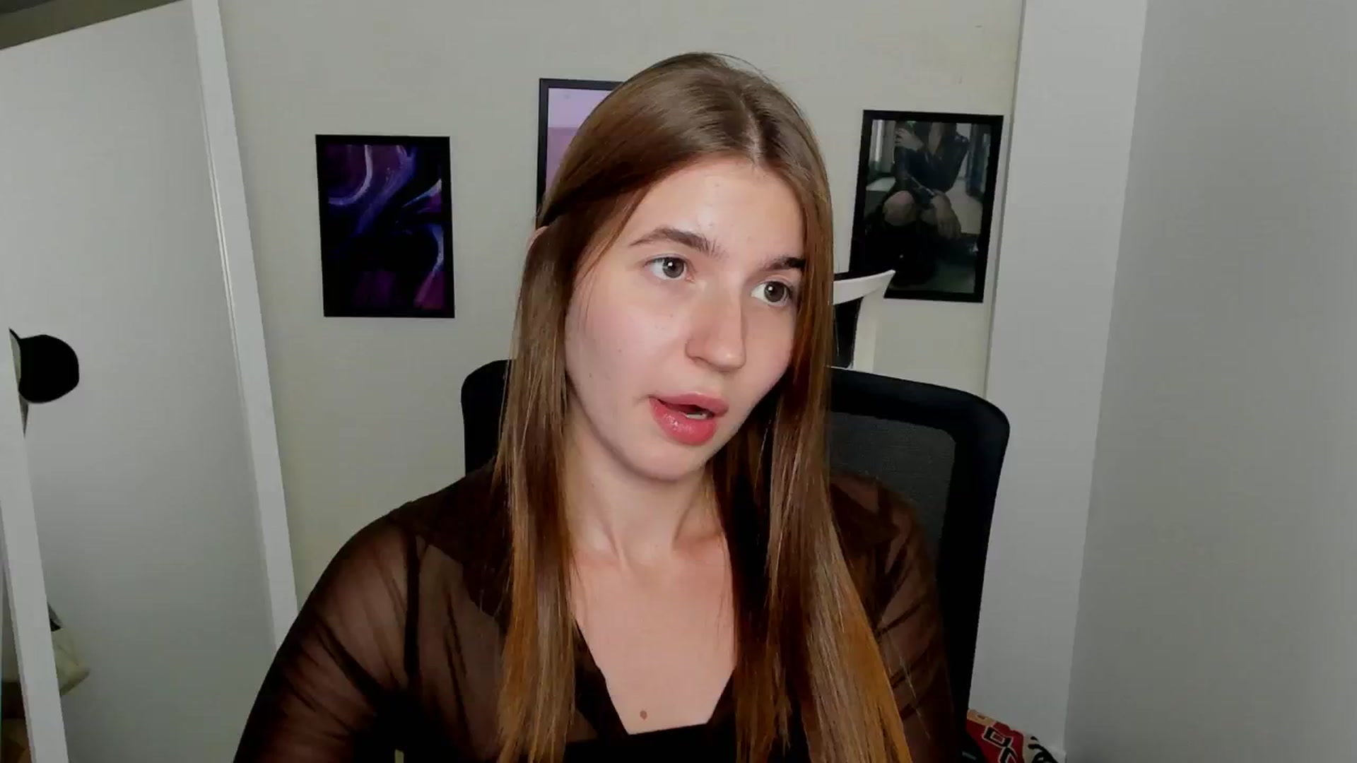 Gallery image thumbnail from Emilia_cherry's myfreecams stream on, 09/09/2024, 15:53 image 11 of 20