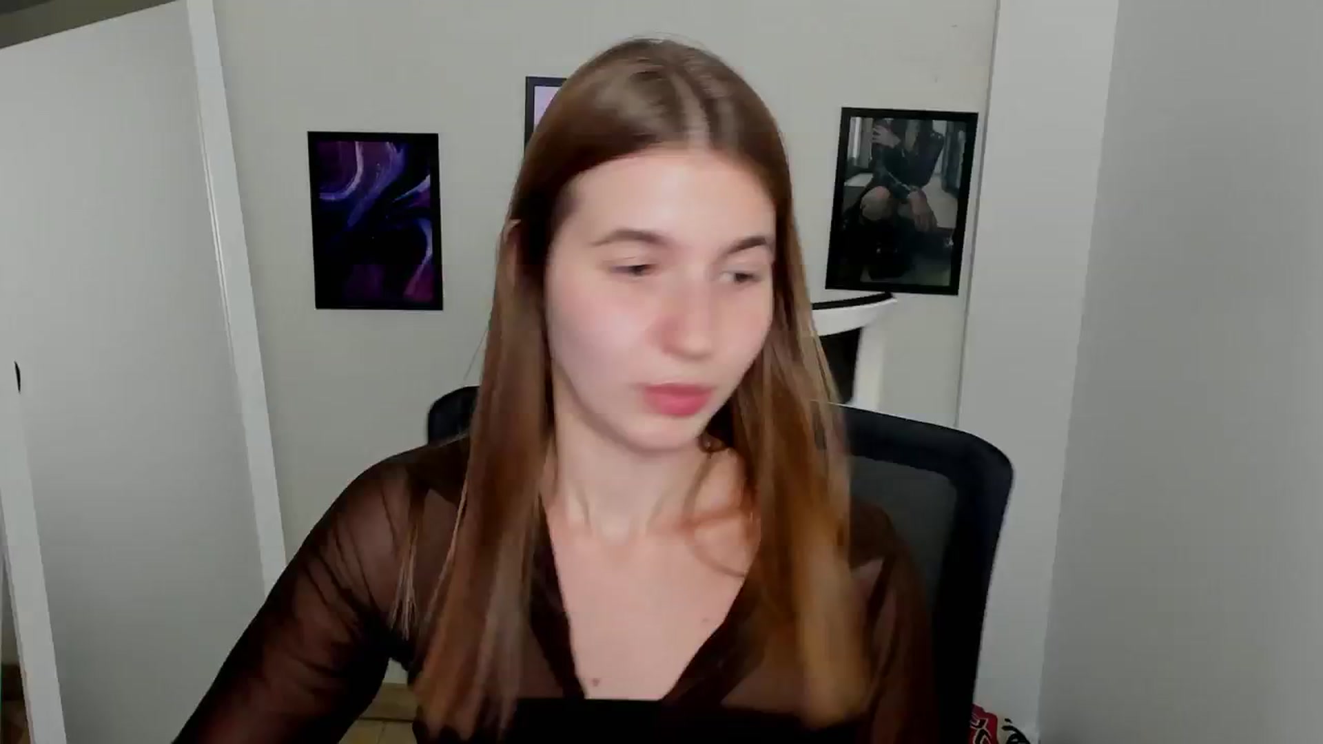 Gallery image thumbnail from Emilia_cherry's myfreecams stream on, 09/09/2024, 15:53 image 15 of 20