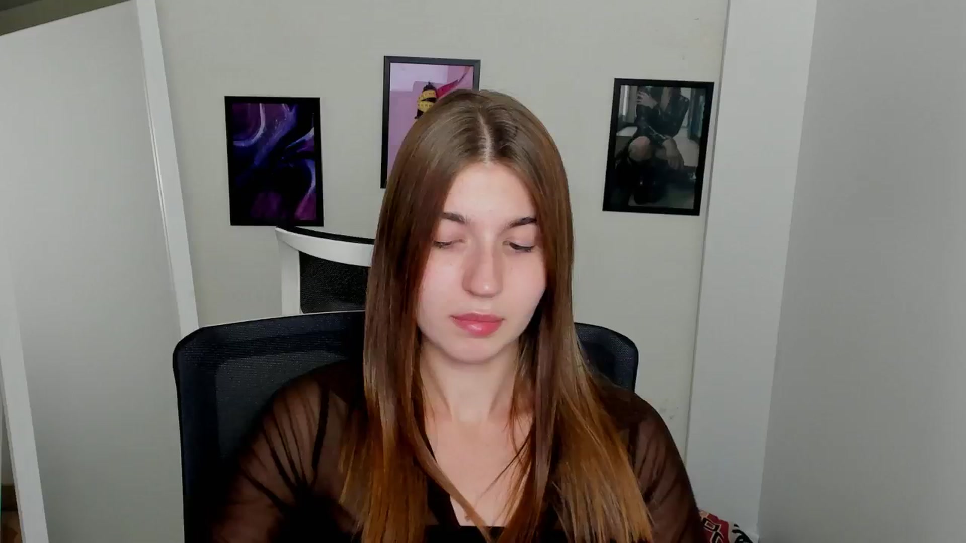 Gallery image thumbnail from Emilia_cherry's myfreecams stream on, 09/09/2024, 15:53 image 4 of 20