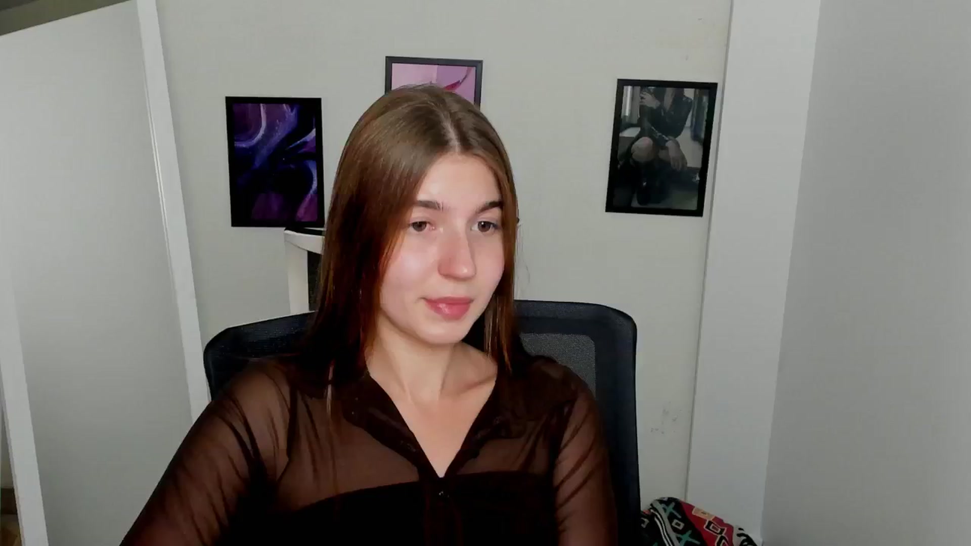 Gallery image thumbnail from Emilia_cherry's myfreecams stream on, 09/09/2024, 16:51 image 16 of 20
