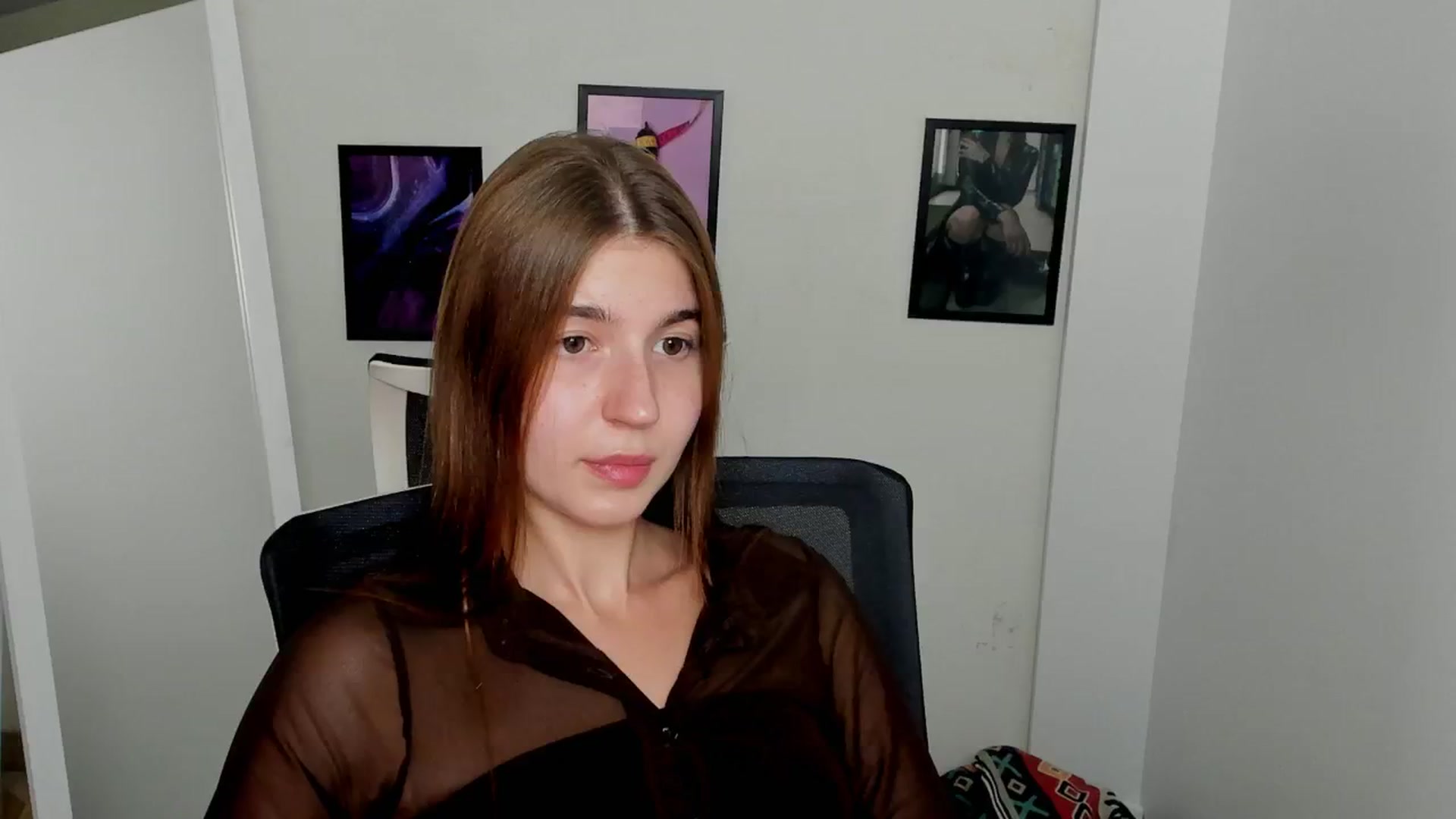 Gallery image thumbnail from Emilia_cherry's myfreecams stream on, 09/09/2024, 16:51 image 17 of 20
