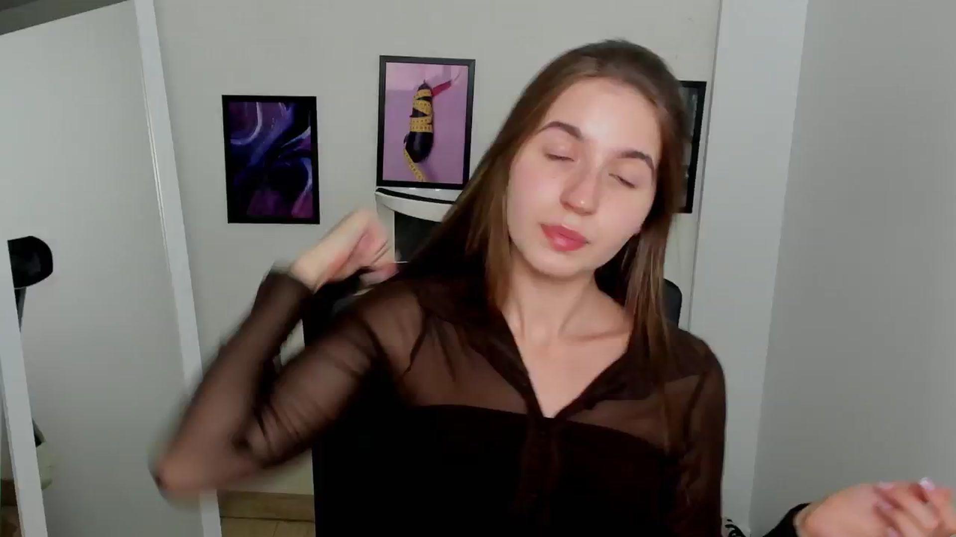 Gallery image thumbnail from Emilia_cherry's myfreecams stream on, 09/09/2024, 16:51 image 9 of 20