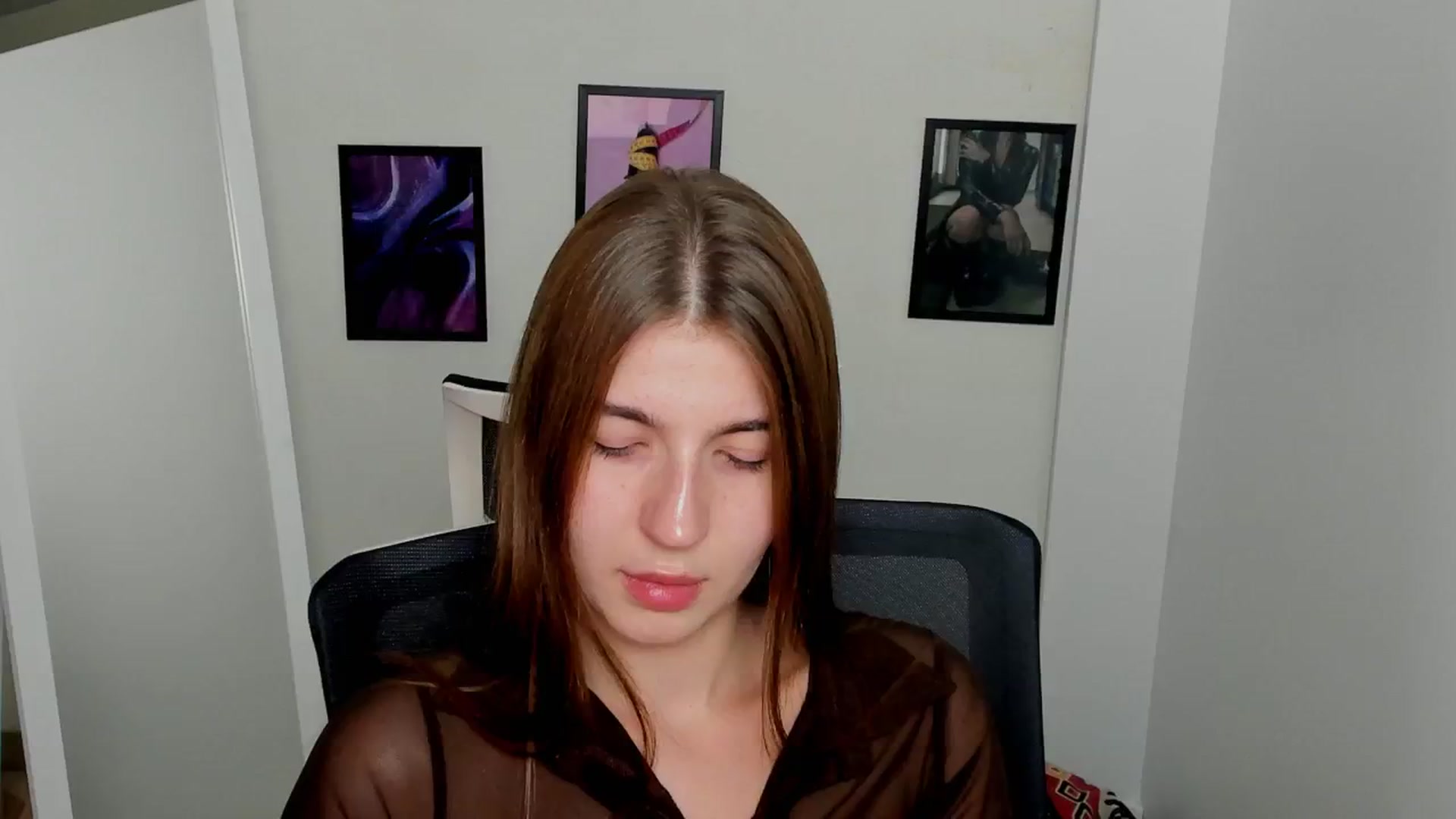 Gallery image thumbnail from Emilia_cherry's myfreecams stream on, 09/09/2024, 16:51 image 18 of 20