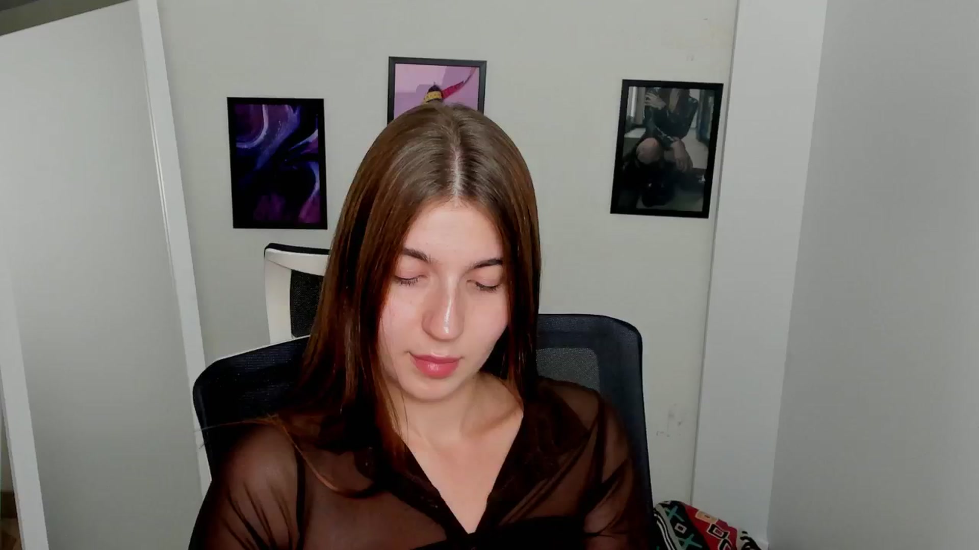 Gallery image thumbnail from Emilia_cherry's myfreecams stream on, 09/09/2024, 17:54 image 7 of 20