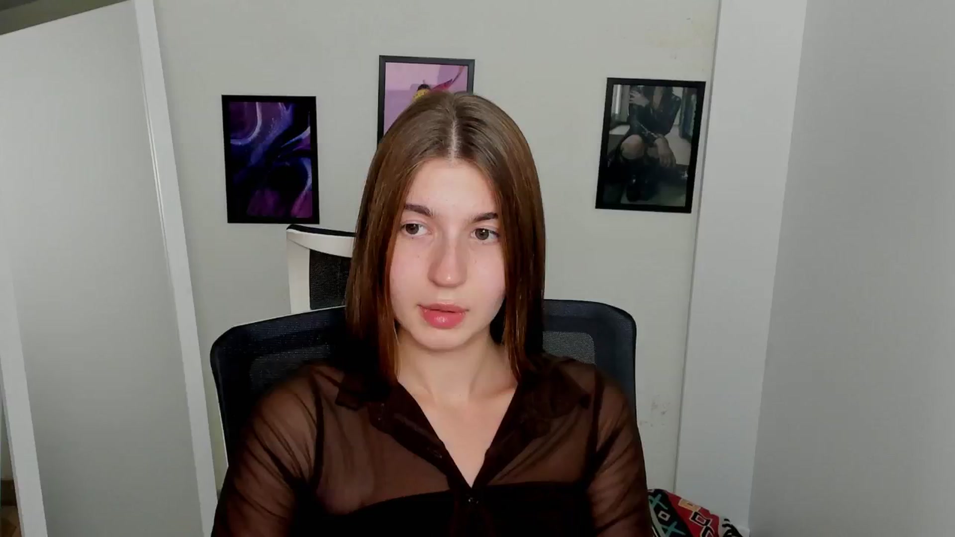 Gallery image thumbnail from Emilia_cherry's myfreecams stream on, 09/09/2024, 17:54 image 9 of 20