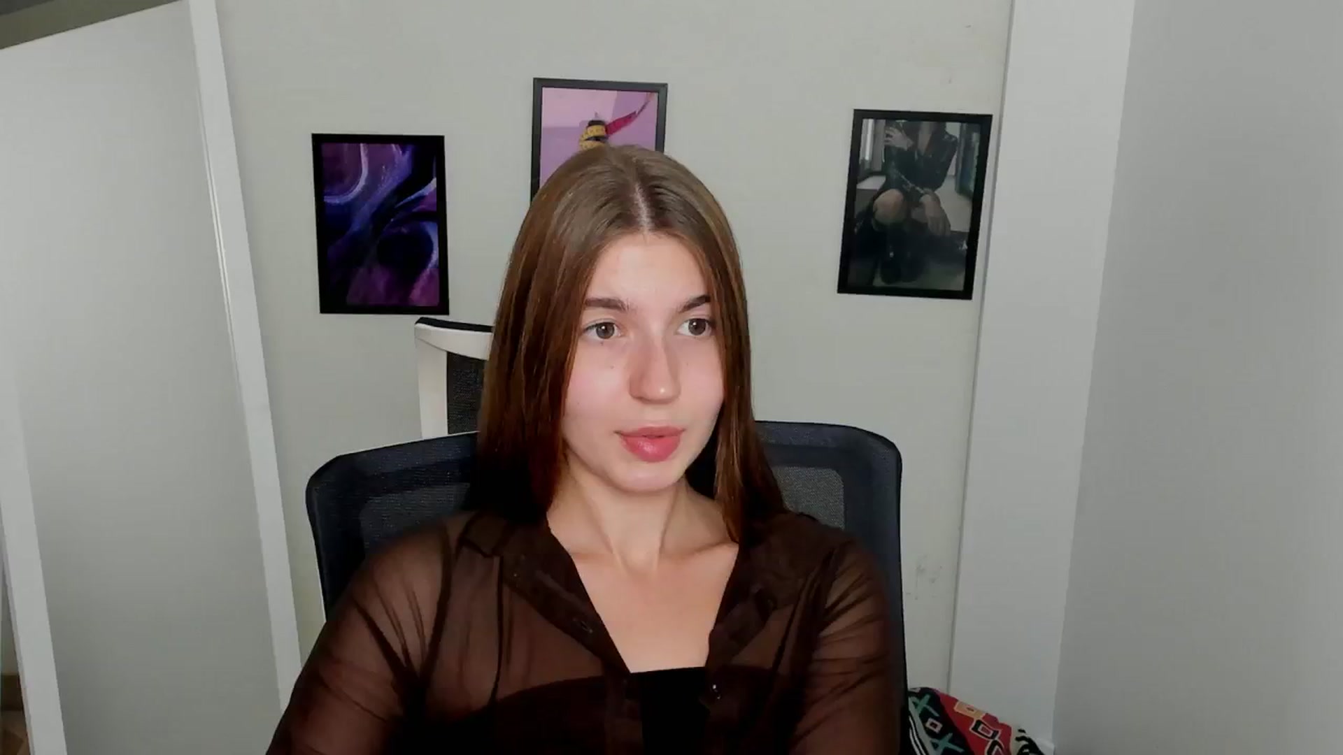 Gallery image thumbnail from Emilia_cherry's myfreecams stream on, 09/09/2024, 17:54 image 11 of 20