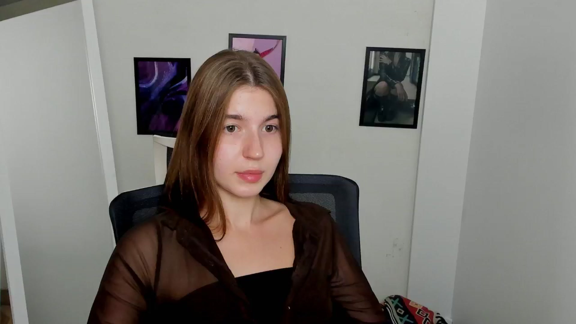 Gallery image thumbnail from Emilia_cherry's myfreecams stream on, 09/09/2024, 17:54 image 18 of 20