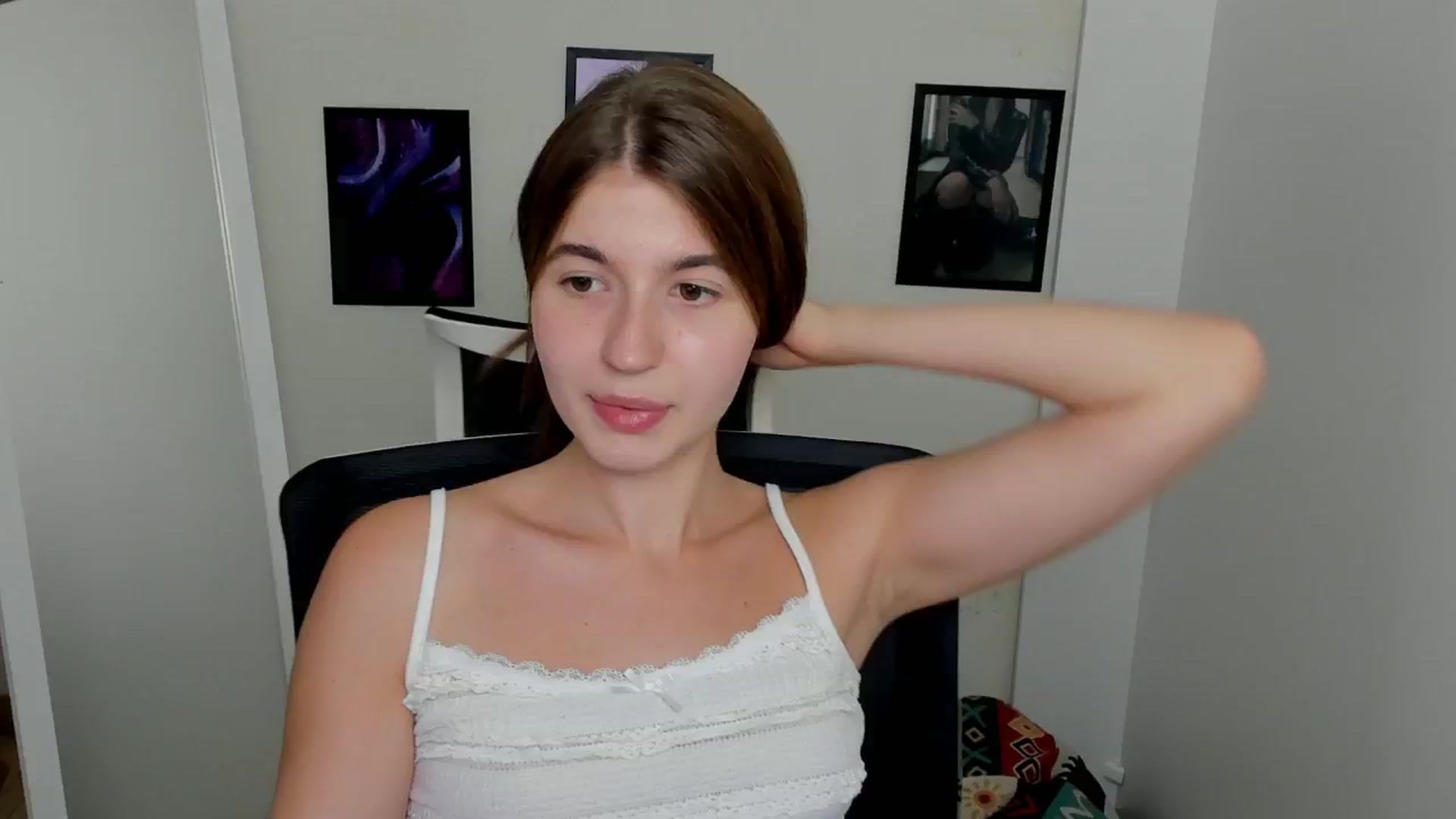 Gallery image thumbnail from Emilia_cherry's myfreecams stream on, 09/10/2024, 10:04 image 10 of 20