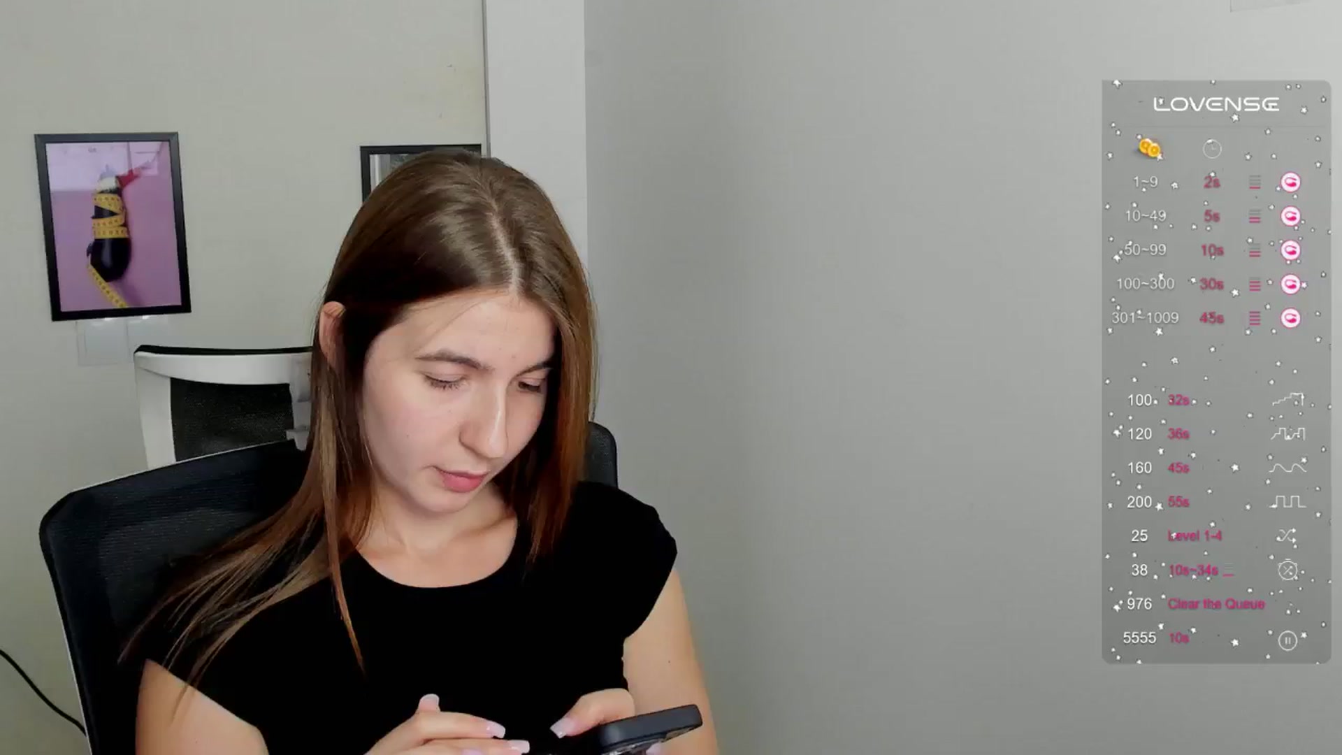 Gallery image thumbnail from Emilia_cherry's myfreecams stream on, 09/13/2024, 11:40 image 13 of 20