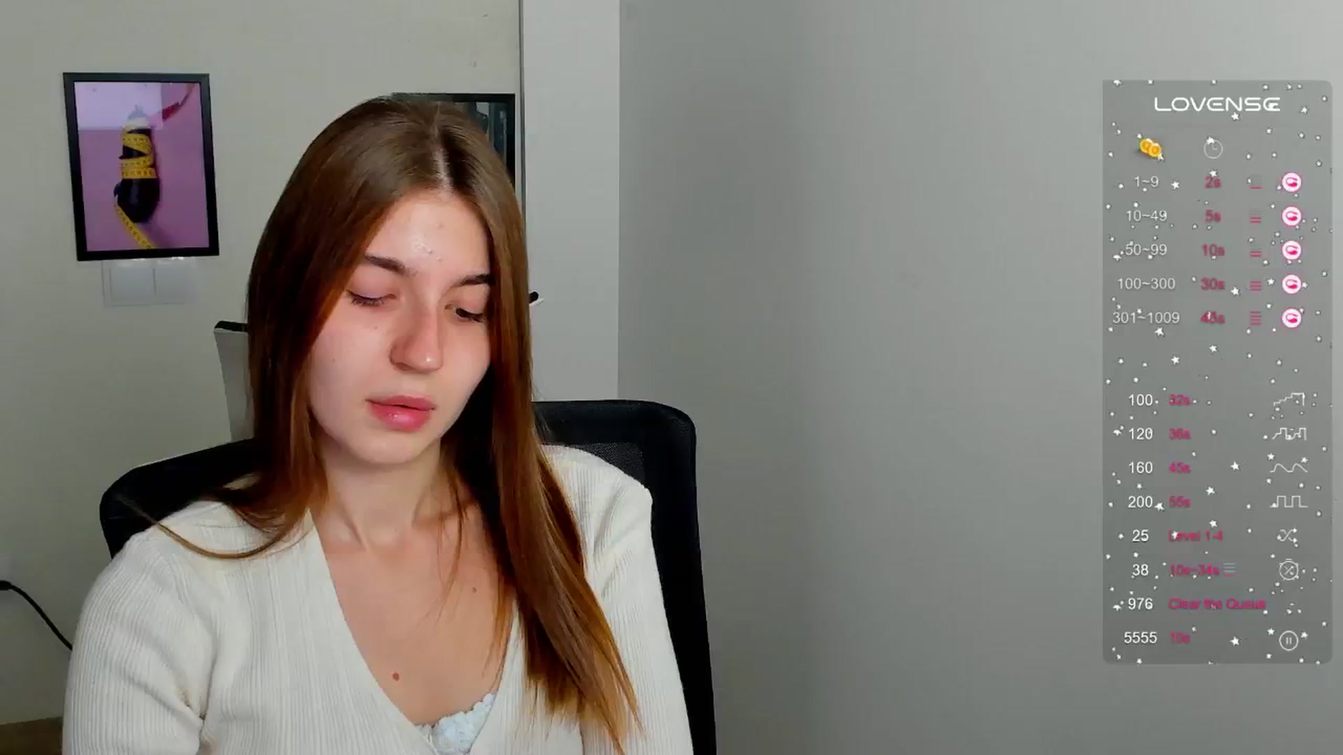 Gallery image thumbnail from Emilia_cherry's myfreecams stream on, 09/15/2024, 07:45 image 11 of 20
