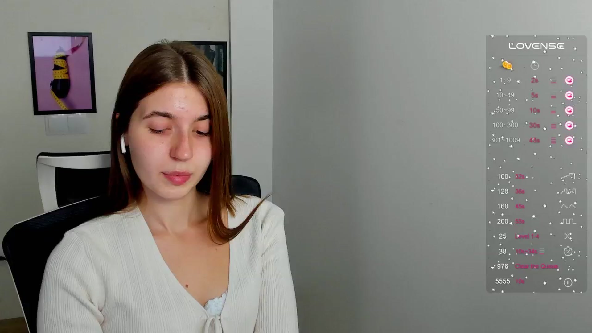 Gallery image thumbnail from Emilia_cherry's myfreecams stream on, 09/15/2024, 07:45 image 3 of 20