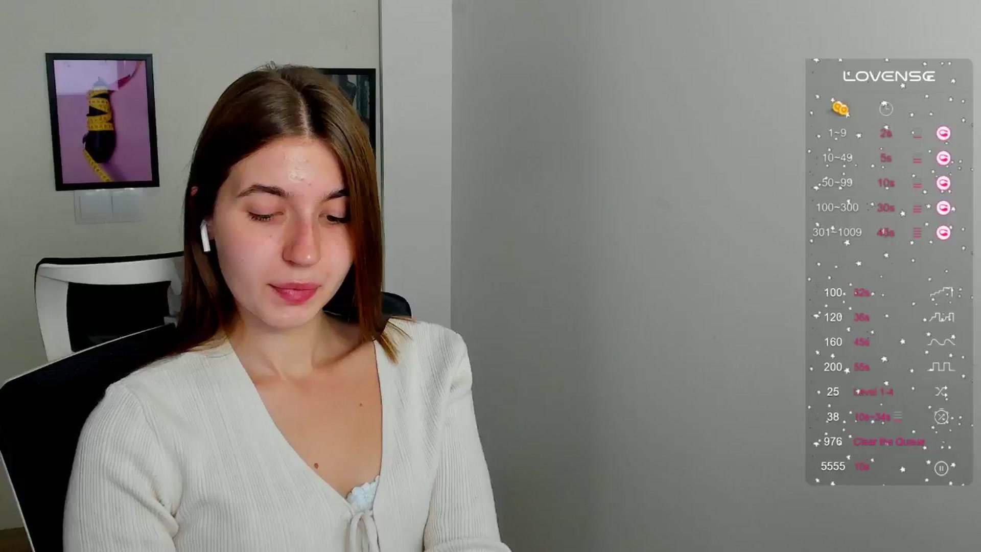 Gallery image thumbnail from Emilia_cherry's myfreecams stream on, 09/15/2024, 07:45 image 2 of 20