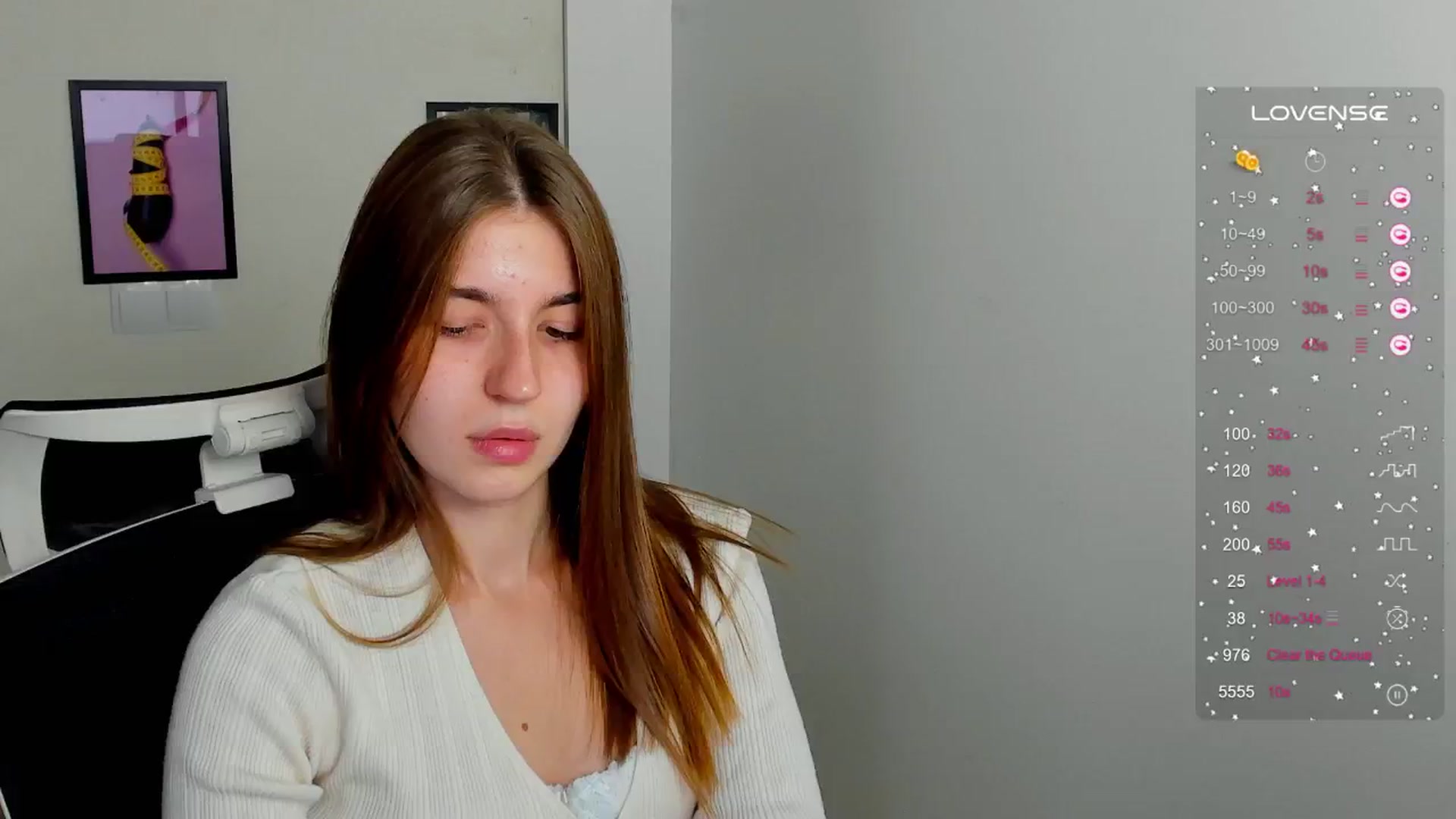 Gallery image thumbnail from Emilia_cherry's myfreecams stream on, 09/15/2024, 08:17 image 14 of 20