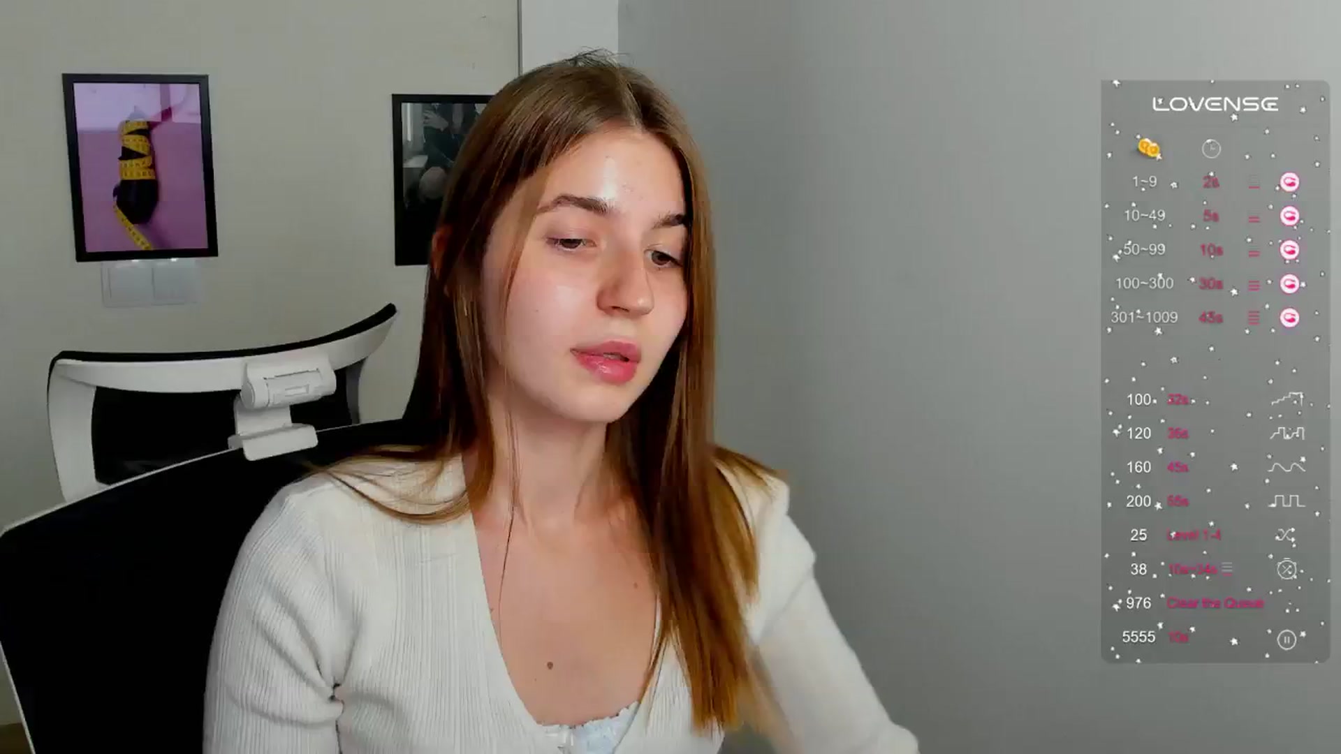 Gallery image thumbnail from Emilia_cherry's myfreecams stream on, 09/15/2024, 08:17 image 10 of 20
