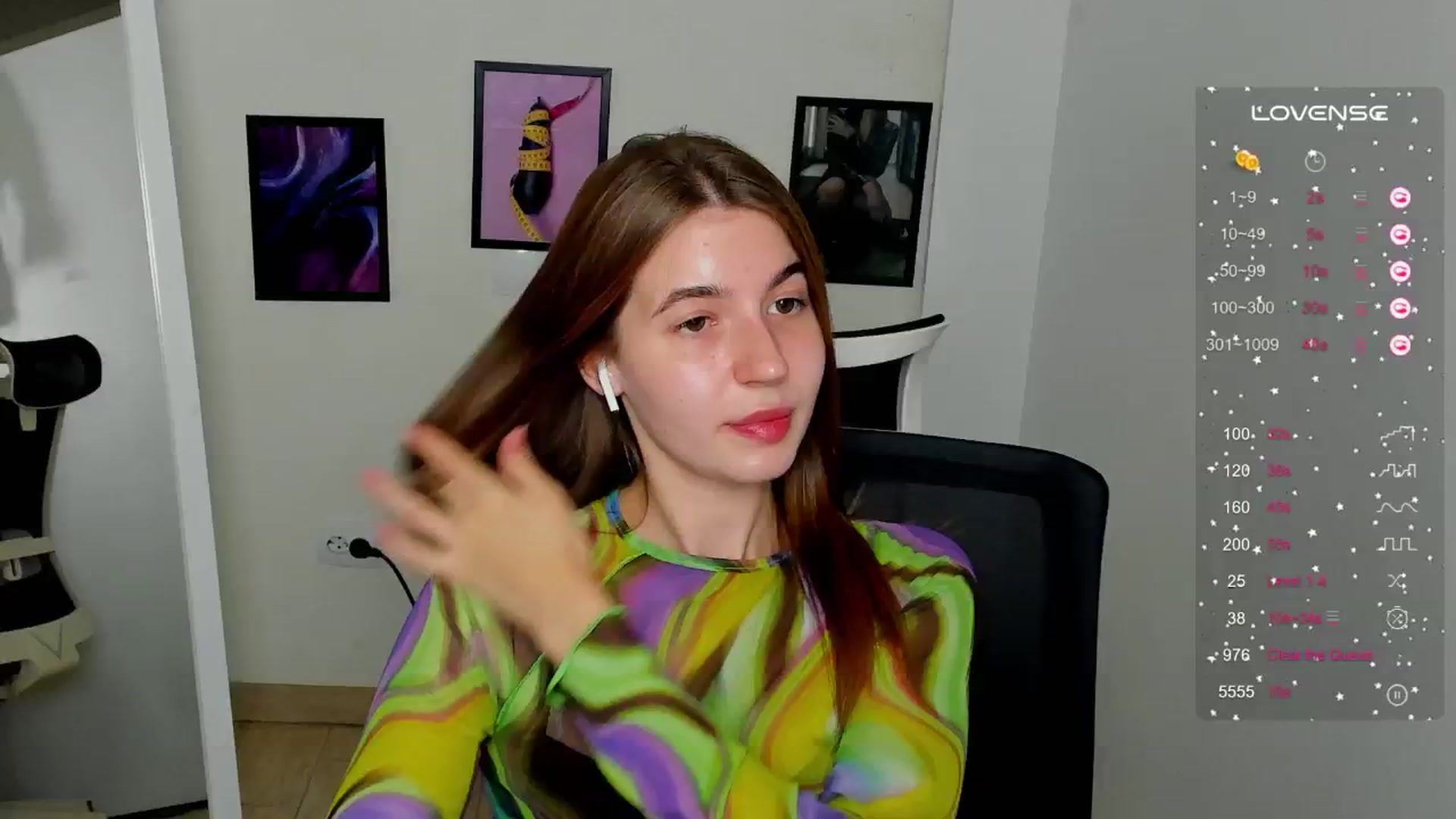 Gallery image thumbnail from Emilia_cherry's myfreecams stream on, 09/17/2024, 07:11 image 11 of 20
