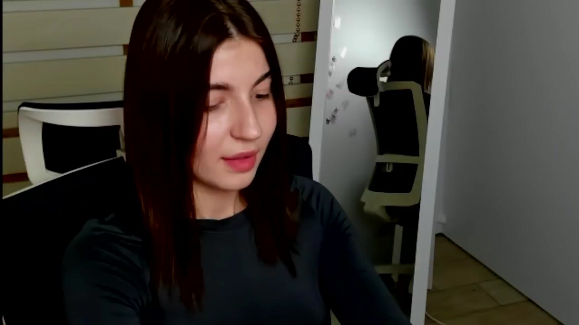 Gallery image thumbnail from Emilia_cherry's myfreecams stream on, 11/02/2024, 13:04 image 5 of 20