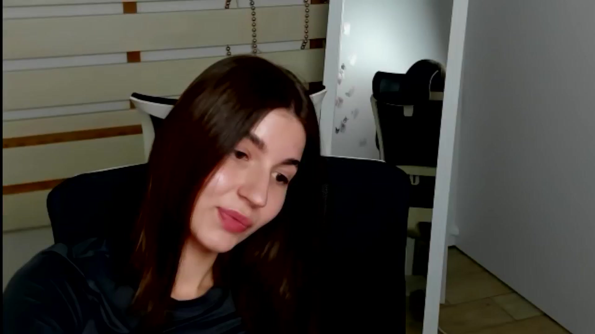 Gallery image thumbnail from Emilia_cherry's myfreecams stream on, 11/02/2024, 13:04 image 17 of 20