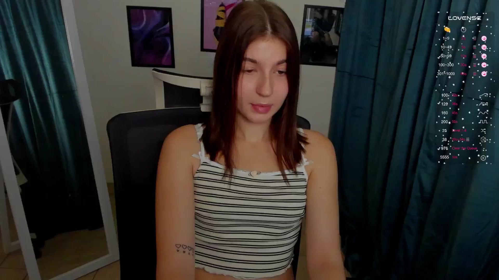 Gallery image thumbnail from Emilia_cherry's myfreecams stream on, 12/09/2024, 10:04 image 7 of 20