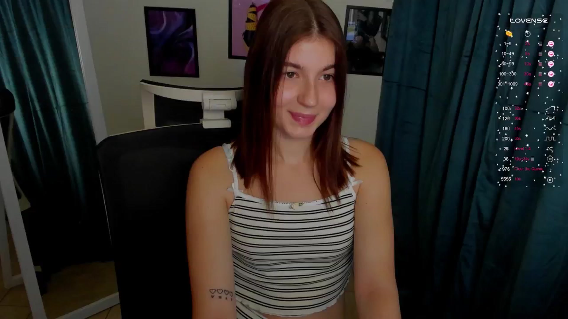 Gallery image thumbnail from Emilia_cherry's myfreecams stream on, 12/09/2024, 10:04 image 8 of 20