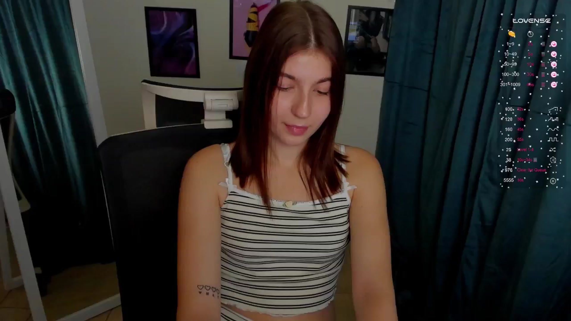 Gallery image thumbnail from Emilia_cherry's myfreecams stream on, 12/09/2024, 10:04 image 10 of 20