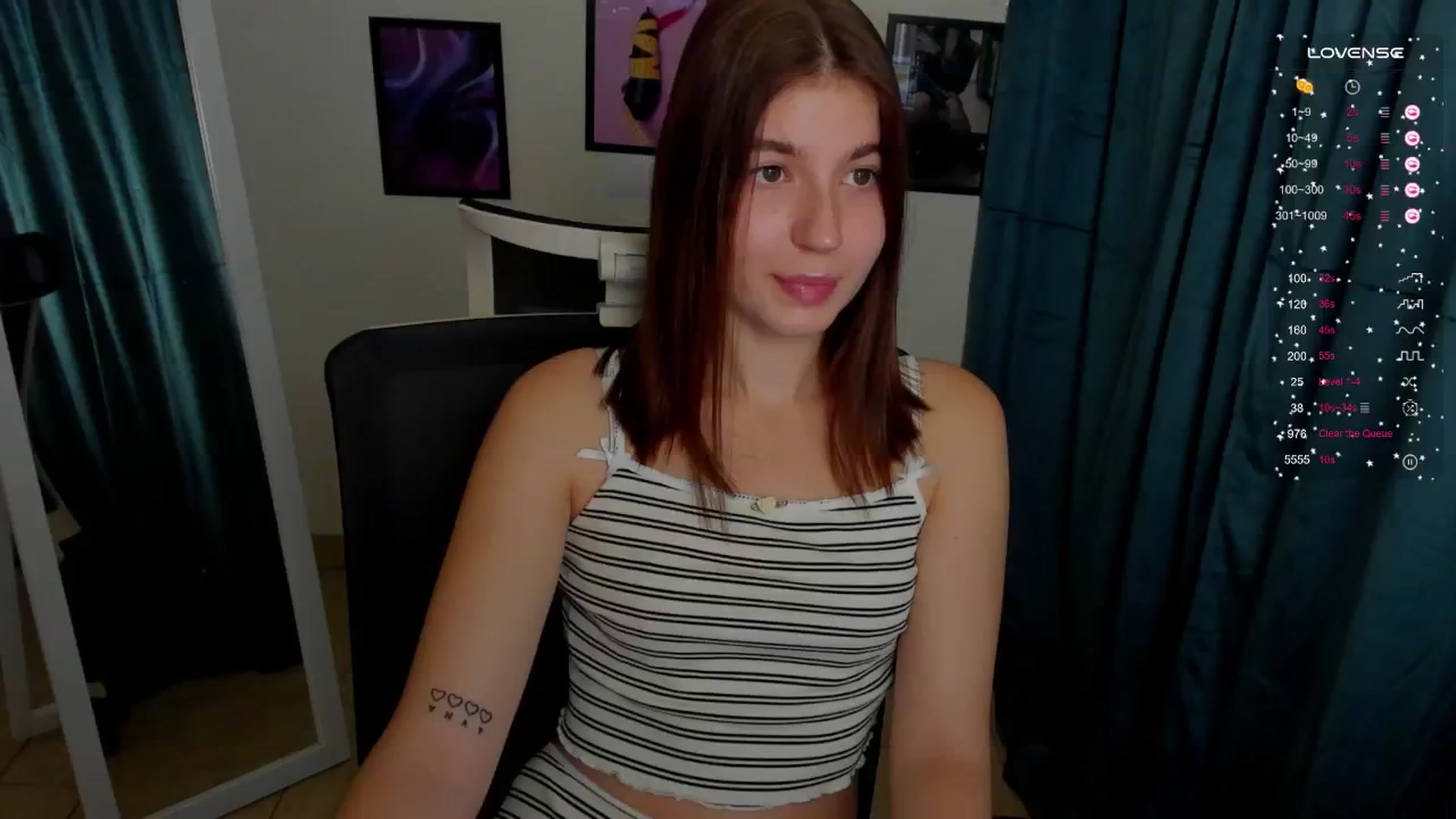 Gallery image thumbnail from Emilia_cherry's myfreecams stream on, 12/09/2024, 10:04 image 4 of 20