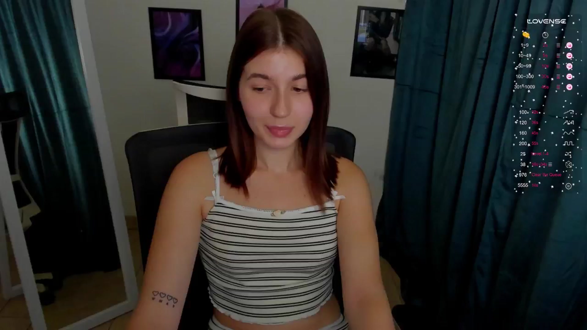 Gallery image thumbnail from Emilia_cherry's myfreecams stream on, 12/09/2024, 10:04 image 15 of 20
