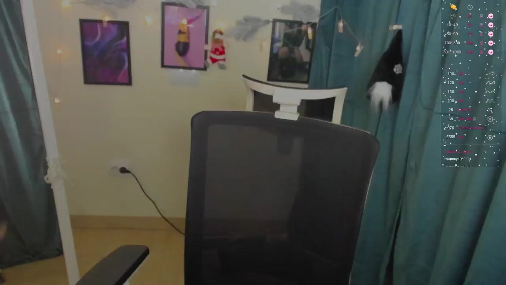 Gallery image thumbnail from Emilia_cherry's myfreecams stream on, 12/14/2024, 12:54 image 12 of 20