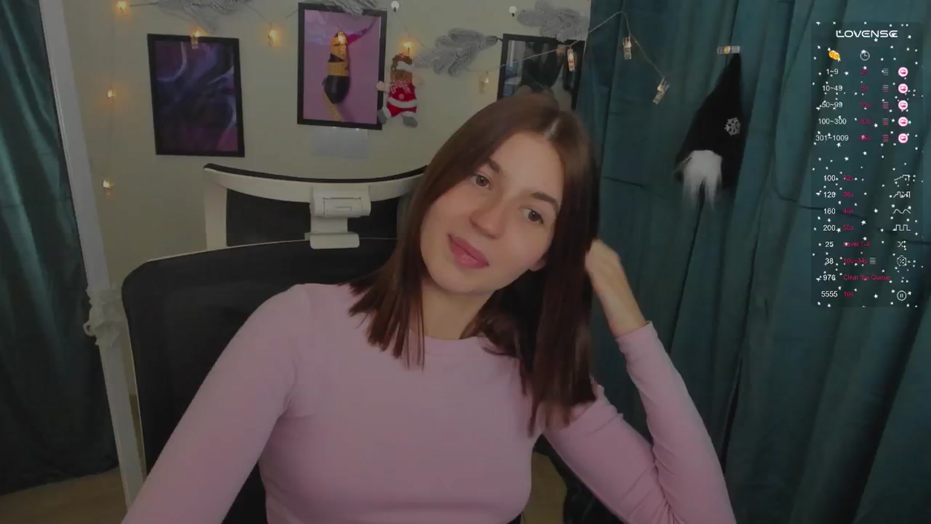 Gallery image thumbnail from Emilia_cherry's myfreecams stream on, 12/14/2024, 12:54 image 1 of 20
