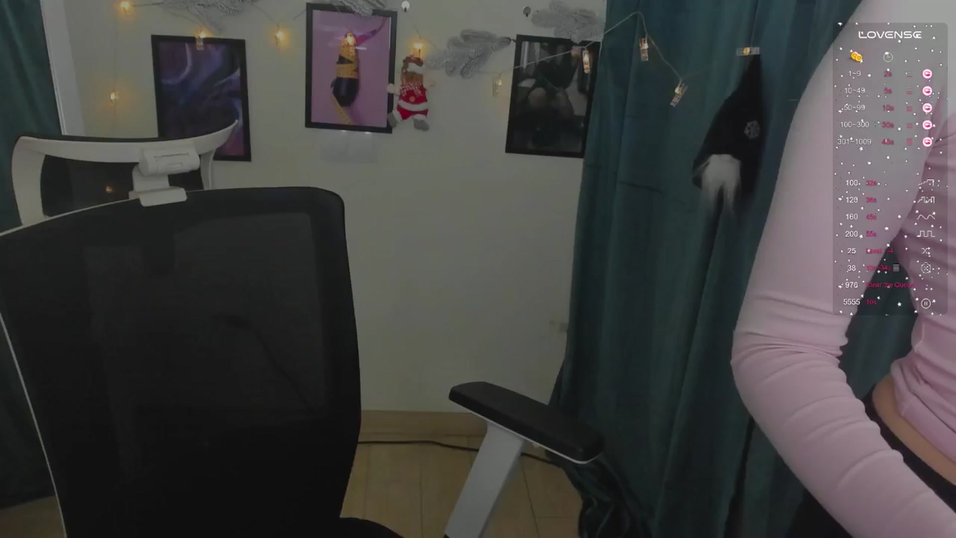 Gallery image thumbnail from Emilia_cherry's myfreecams stream on, 12/14/2024, 12:54 image 6 of 20