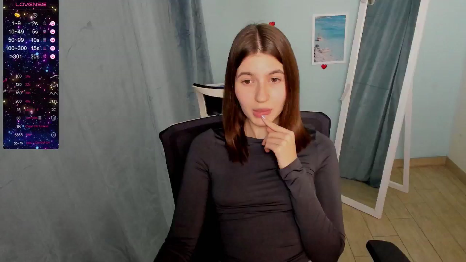 Gallery image thumbnail from Emilia_cherry's myfreecams stream on, 12/23/2024, 15:28 image 8 of 20
