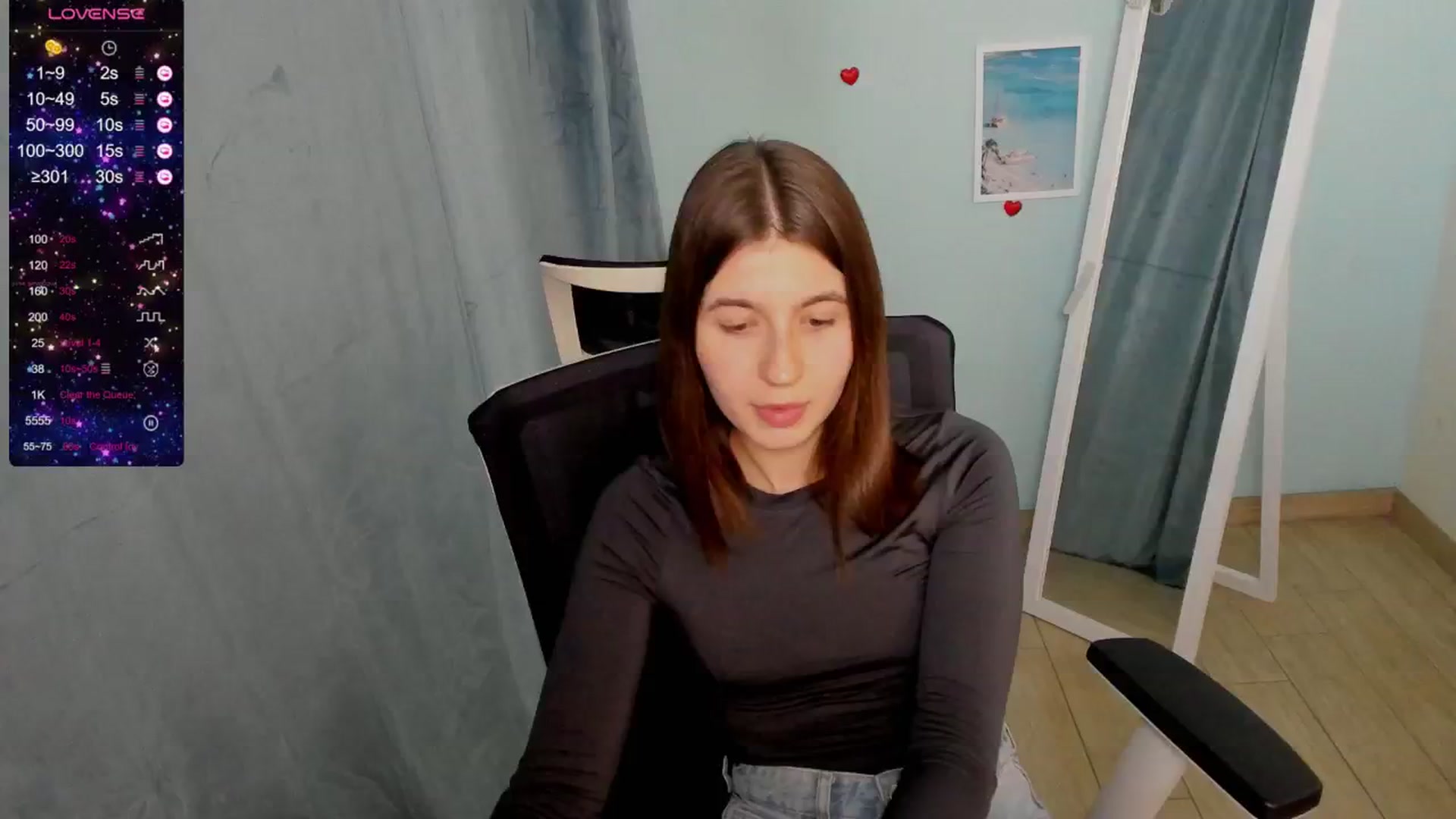 Gallery image thumbnail from Emilia_cherry's myfreecams stream on, 12/23/2024, 15:28 image 18 of 20