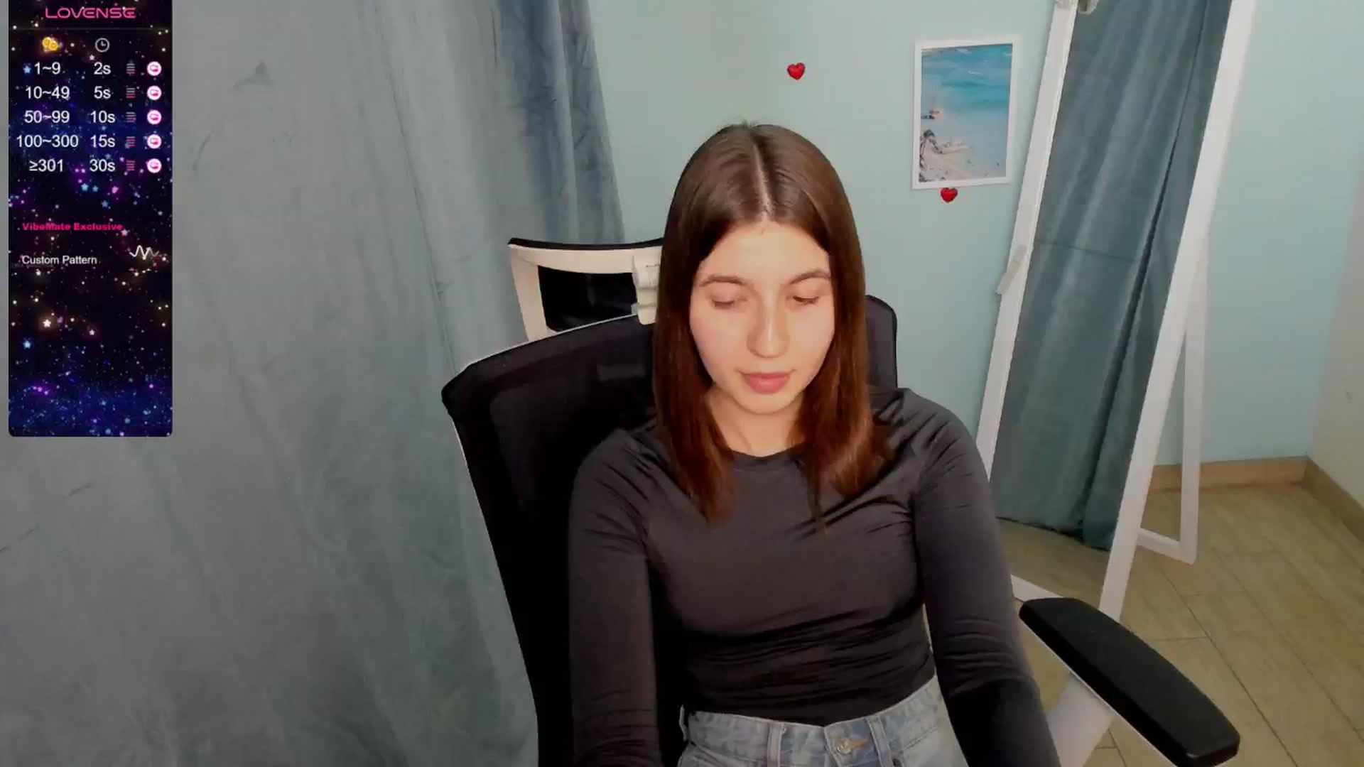 Gallery image thumbnail from Emilia_cherry's myfreecams stream on, 12/23/2024, 15:28 image 17 of 20