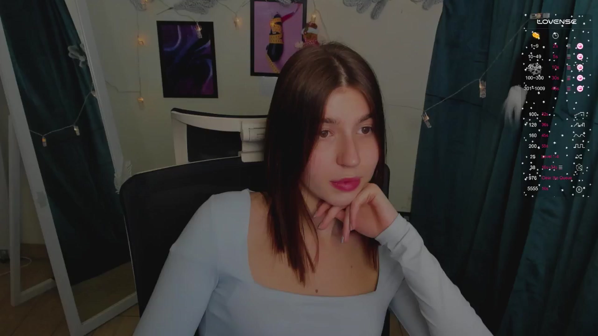 Gallery image thumbnail from Emilia_cherry's myfreecams stream on, 12/24/2024, 10:39 image 19 of 20