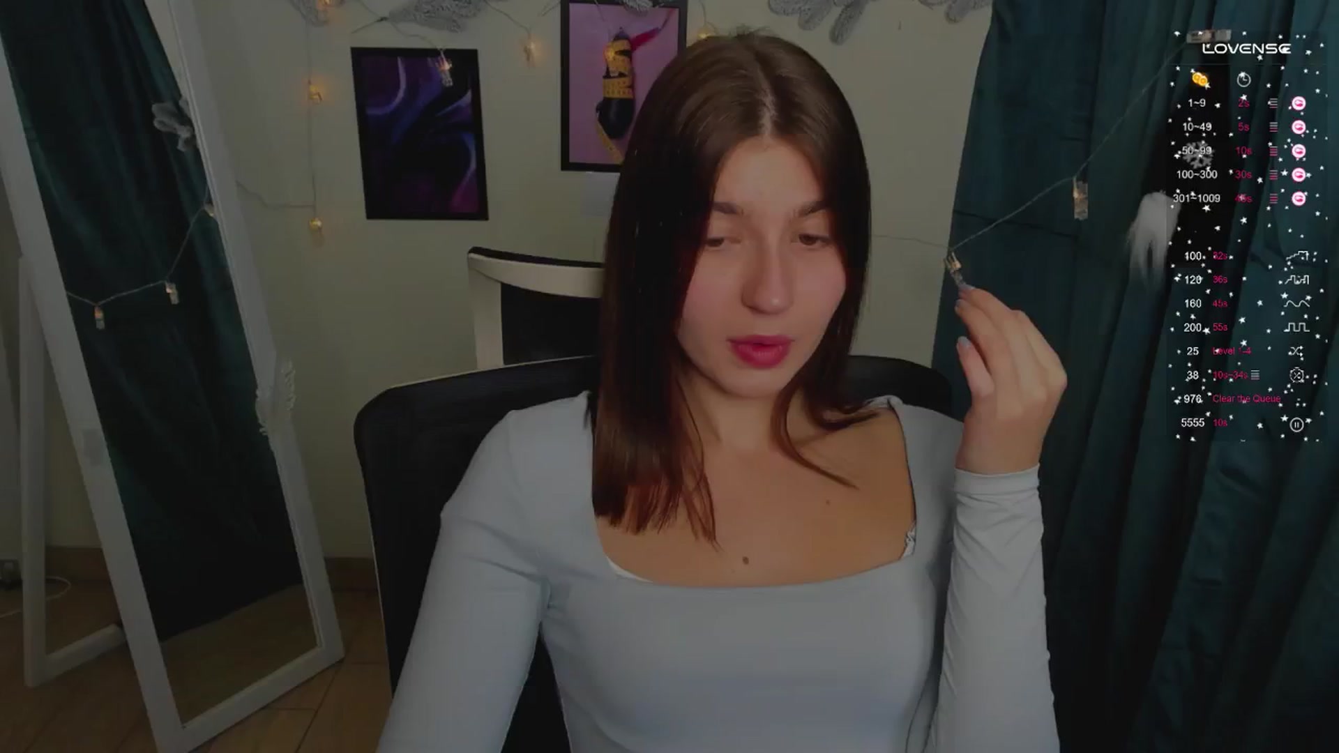 Gallery image thumbnail from Emilia_cherry's myfreecams stream on, 12/24/2024, 10:39 image 2 of 20