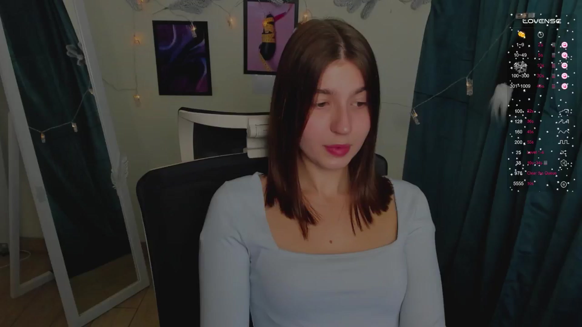 Gallery image thumbnail from Emilia_cherry's myfreecams stream on, 12/24/2024, 10:39 image 8 of 20