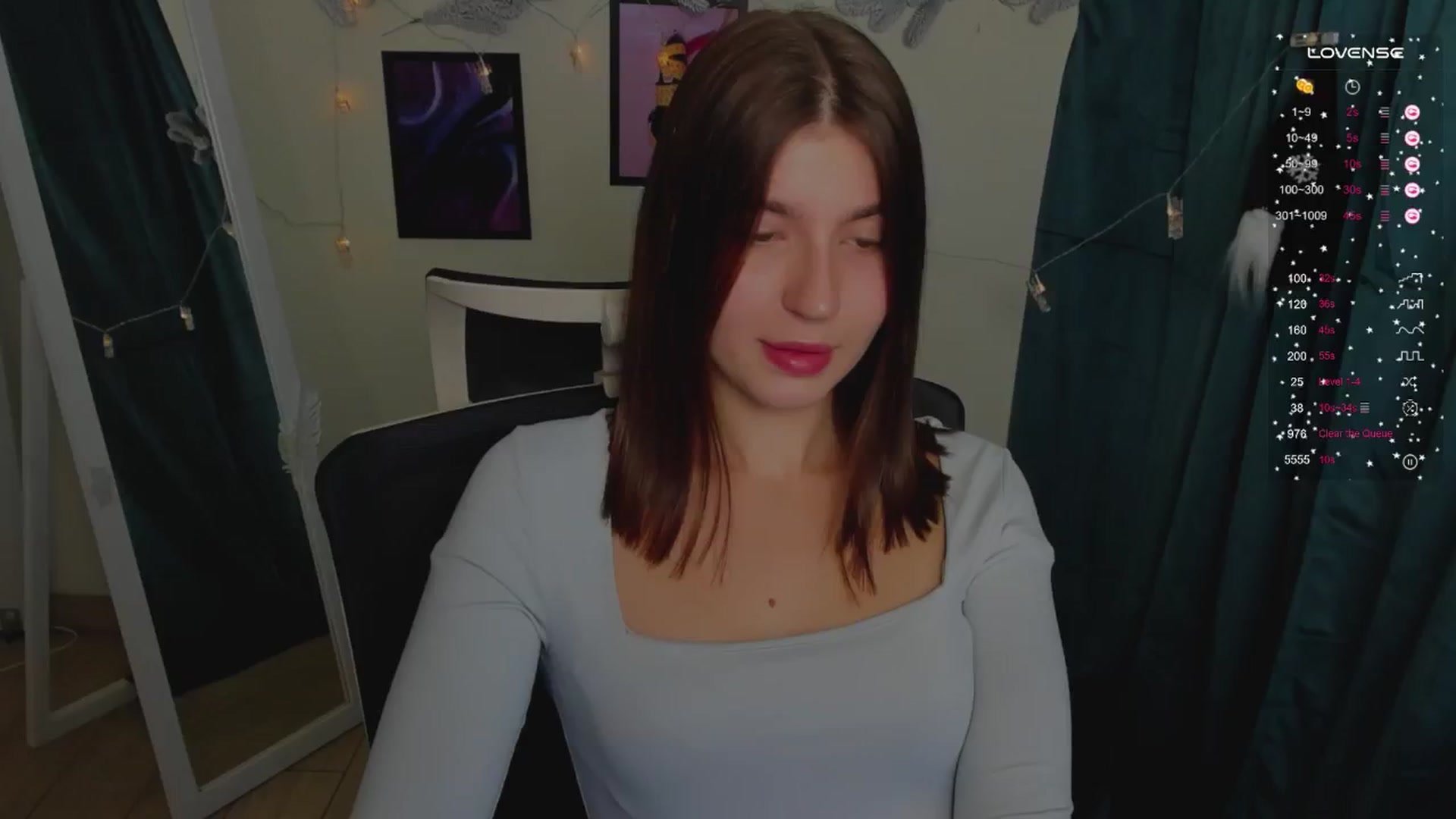 Gallery image thumbnail from Emilia_cherry's myfreecams stream on, 12/24/2024, 10:39 image 5 of 20