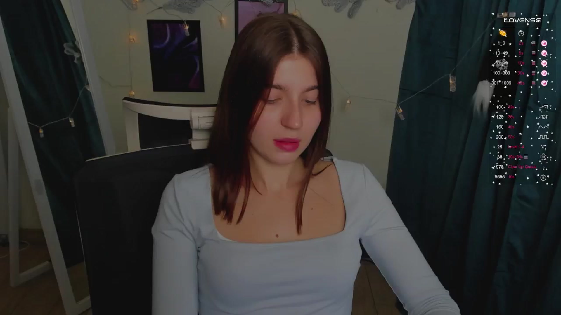 Gallery image thumbnail from Emilia_cherry's myfreecams stream on, 12/24/2024, 11:19 image 14 of 20