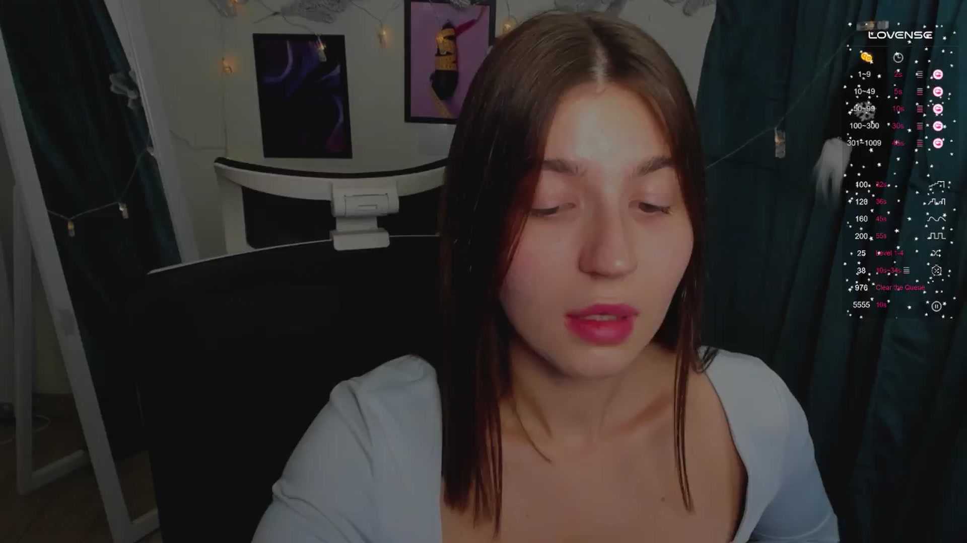 Gallery image thumbnail from Emilia_cherry's myfreecams stream on, 12/24/2024, 11:19 image 17 of 20