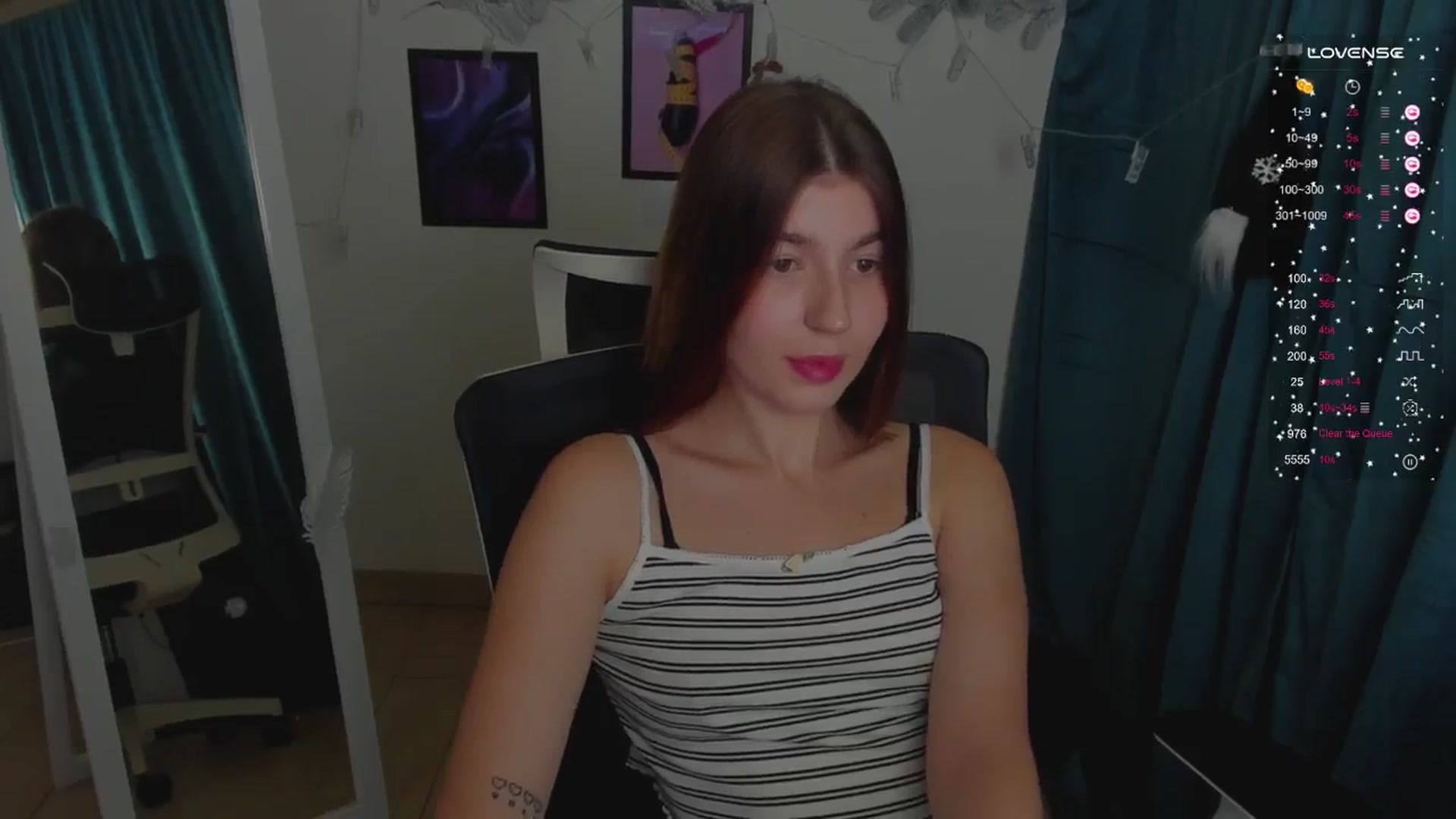 Gallery image thumbnail from Emilia_cherry's myfreecams stream on, 12/30/2024, 10:47 image 6 of 20