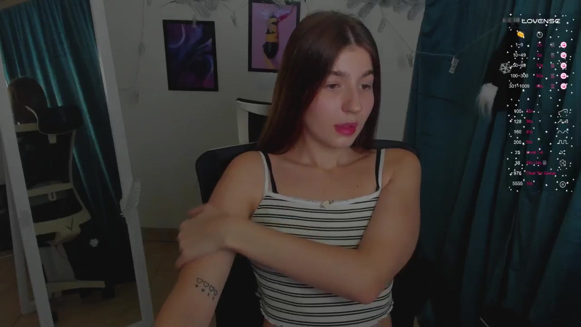 Gallery image thumbnail from Emilia_cherry's myfreecams stream on, 12/30/2024, 10:47 image 9 of 20
