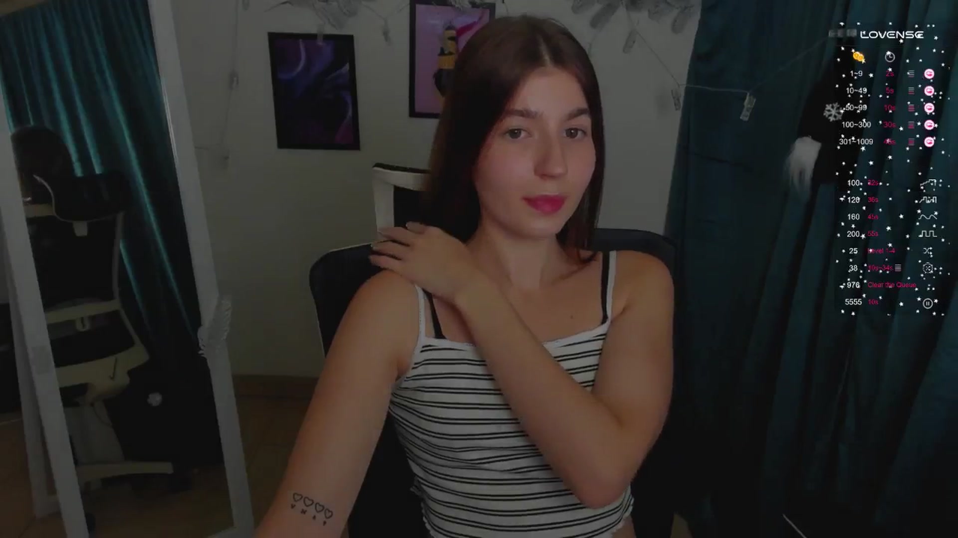 Gallery image thumbnail from Emilia_cherry's myfreecams stream on, 12/30/2024, 10:47 image 10 of 20