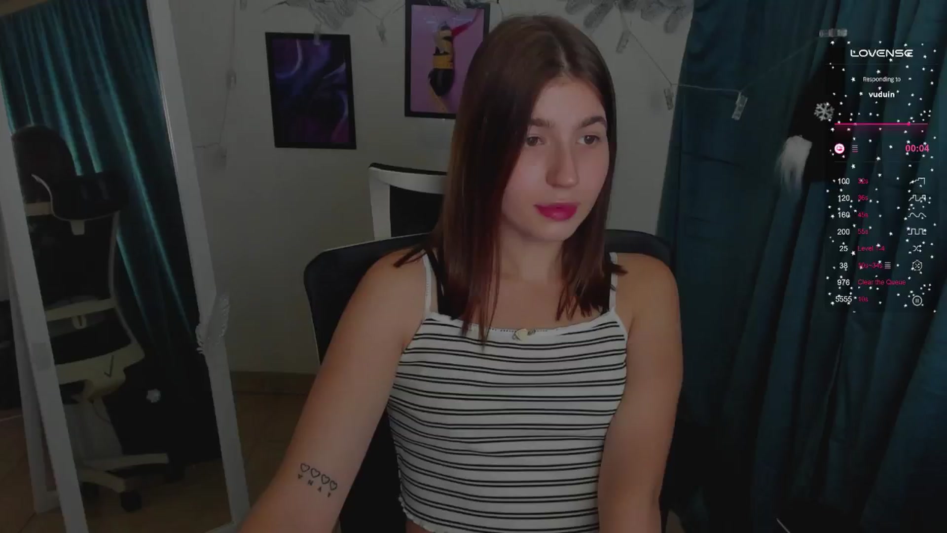 Gallery image thumbnail from Emilia_cherry's myfreecams stream on, 12/30/2024, 10:47 image 1 of 20