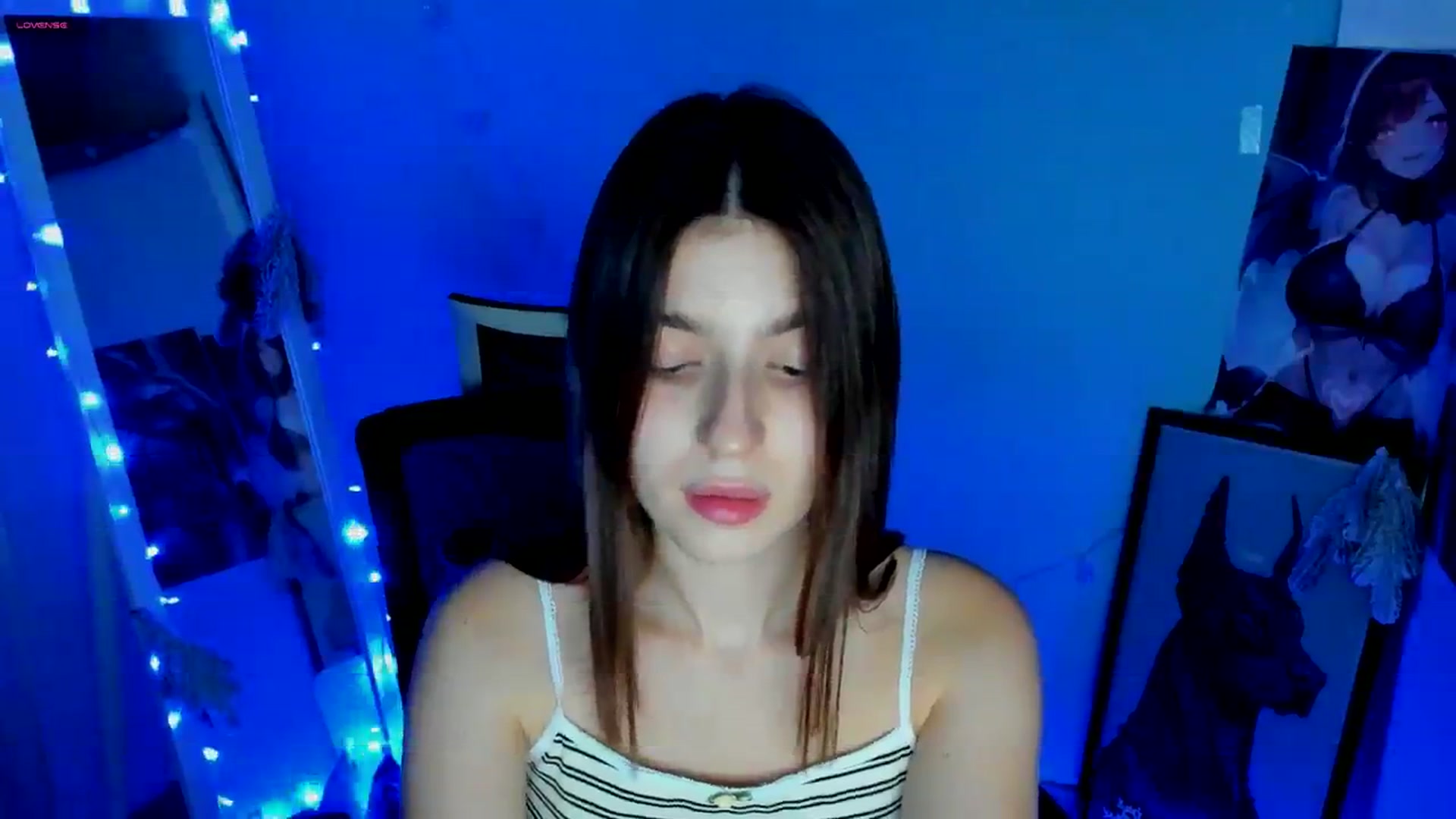 Gallery image thumbnail from Emilia_cherry's myfreecams stream on, 12/30/2024, 16:06 image 7 of 20