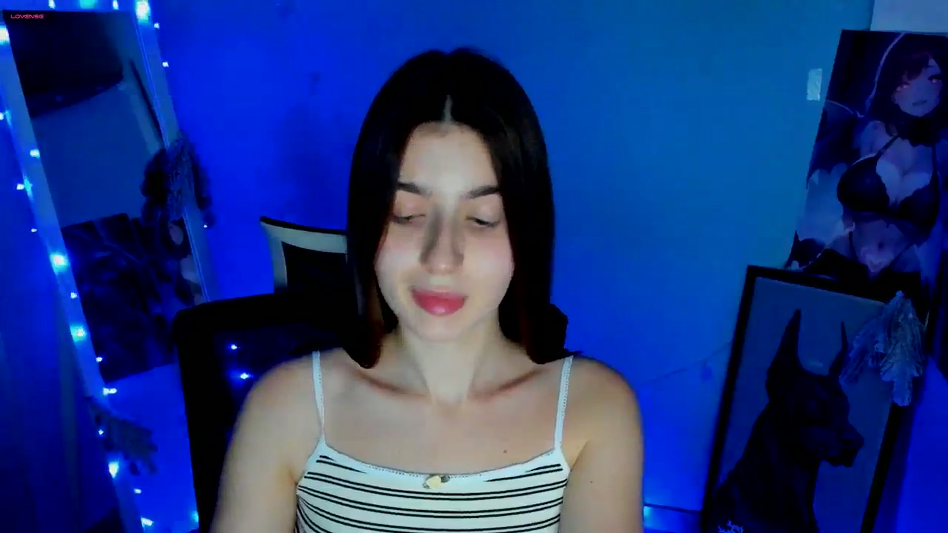 Gallery image thumbnail from Emilia_cherry's myfreecams stream on, 12/30/2024, 16:06 image 19 of 20