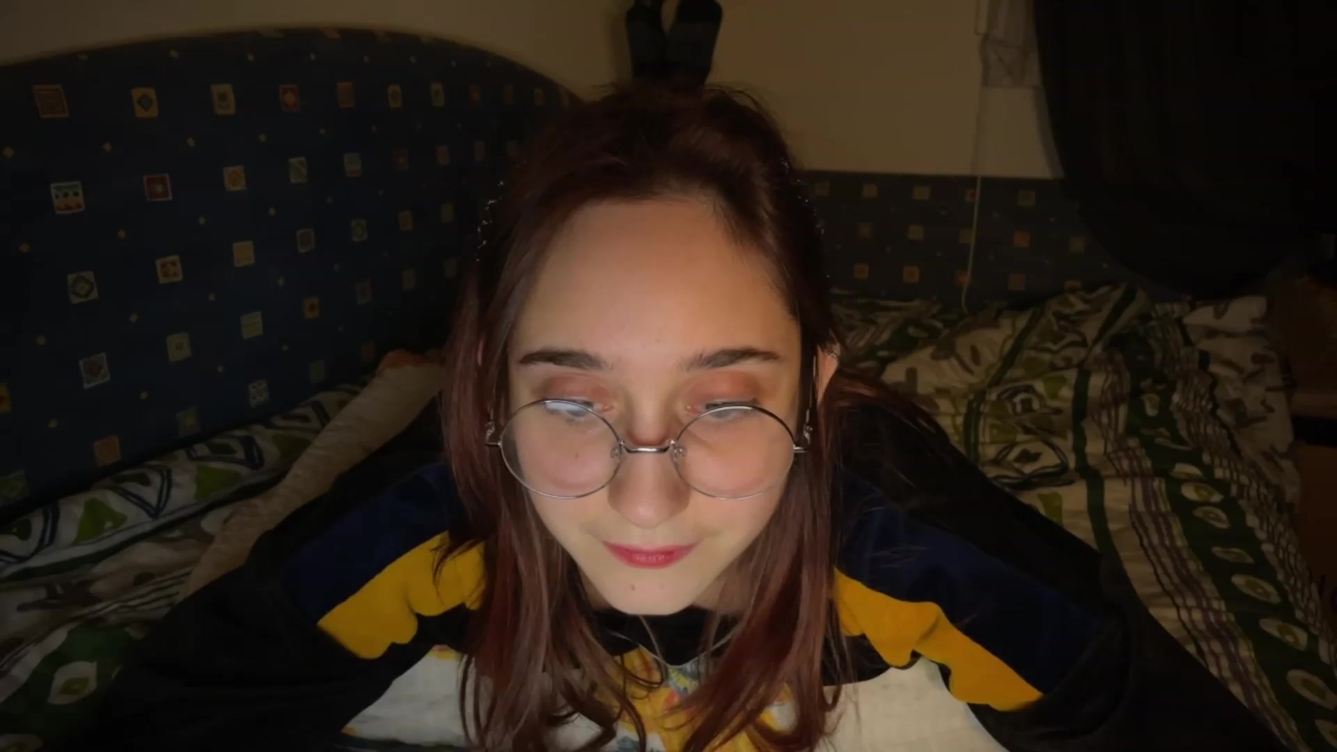 Gallery image thumbnail from Emiliaaaaa's myfreecams stream on, 12/03/2023, 22:07 image 7 of 20