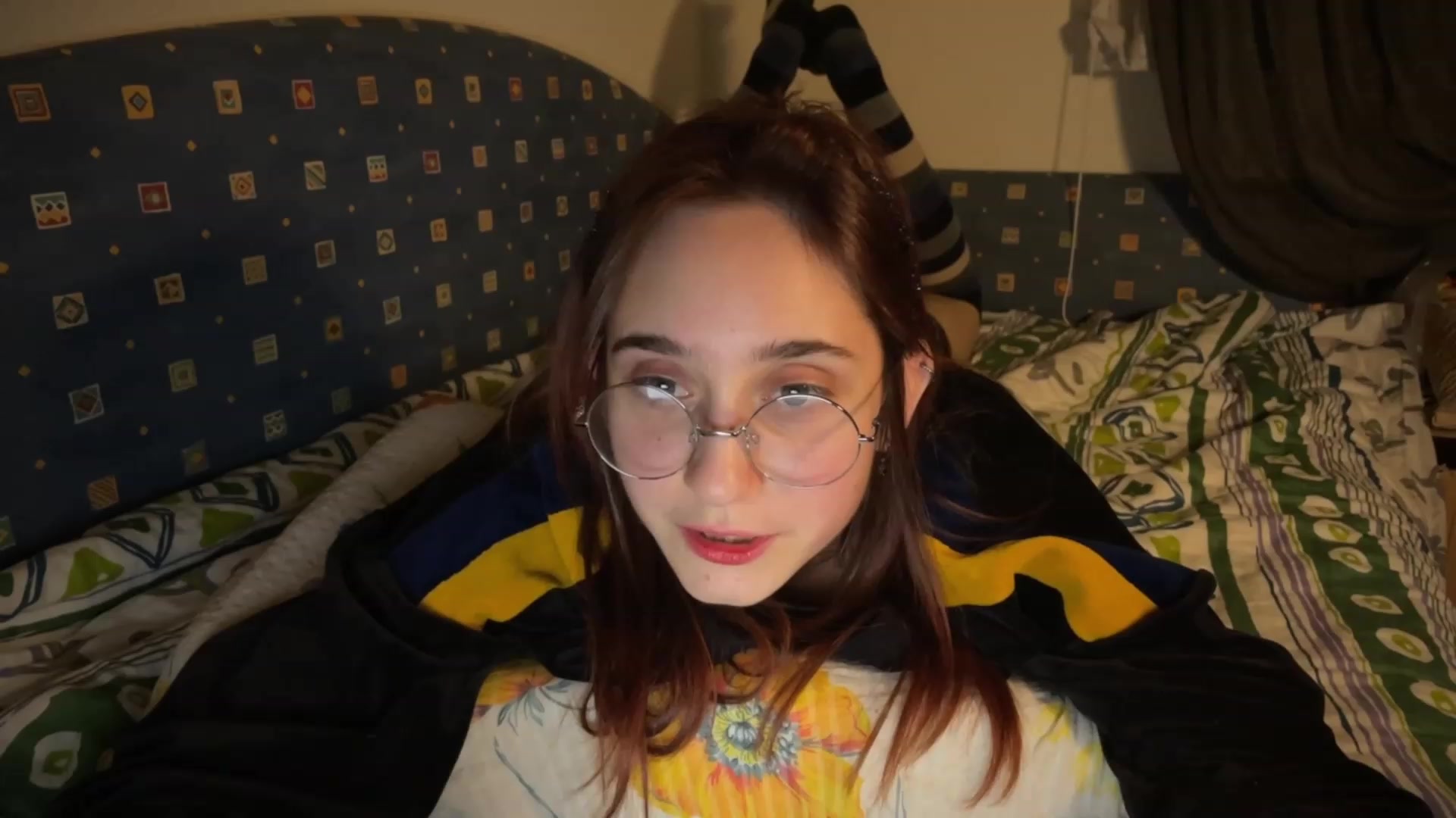 Gallery image thumbnail from Emiliaaaaa's myfreecams stream on, 12/03/2023, 22:07 image 15 of 20