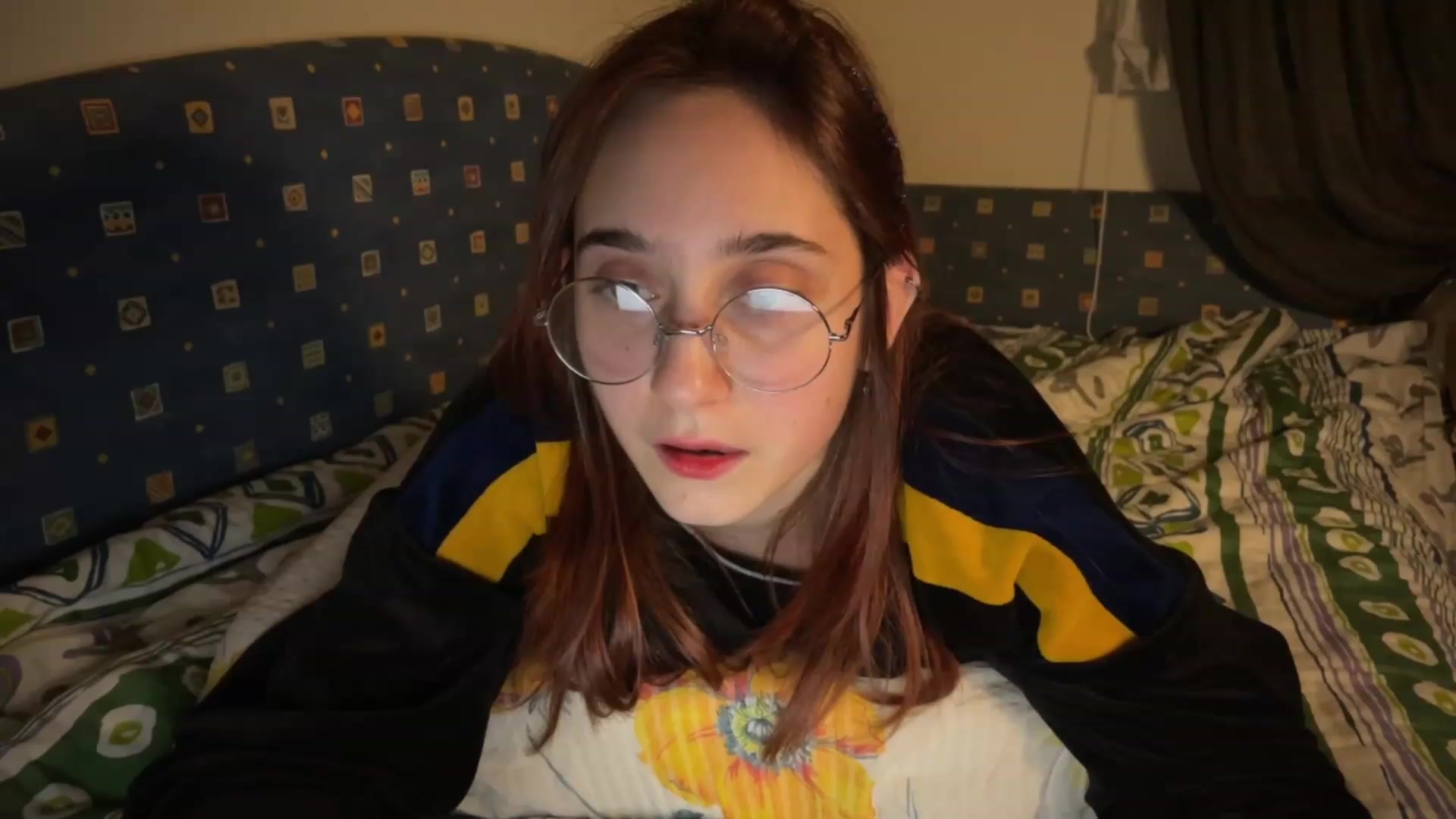 Gallery image thumbnail from Emiliaaaaa's myfreecams stream on, 12/03/2023, 22:07 image 13 of 20