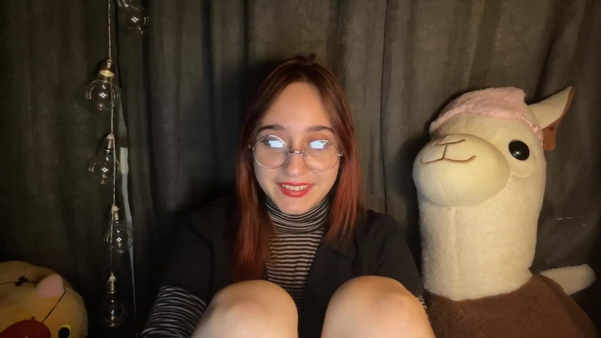 Gallery image thumbnail from Emiliaaaaa's myfreecams stream on, 12/08/2023, 24:58 image 7 of 20